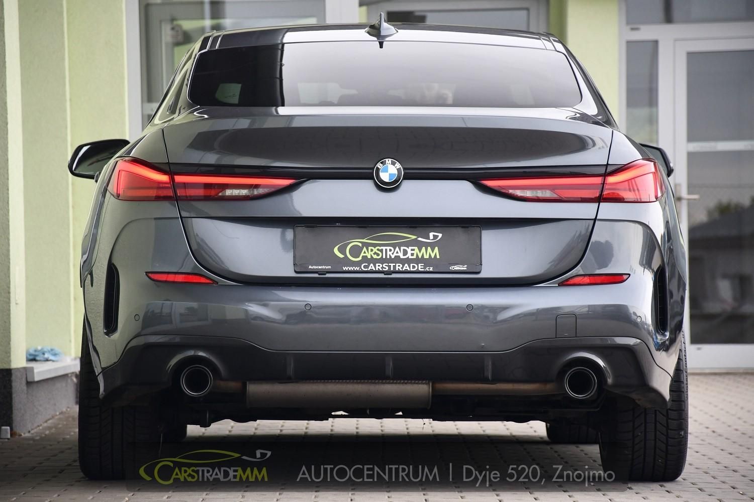 BMW Řada 2, 218d M-SPORT 1M ČR HUD - fotka 4