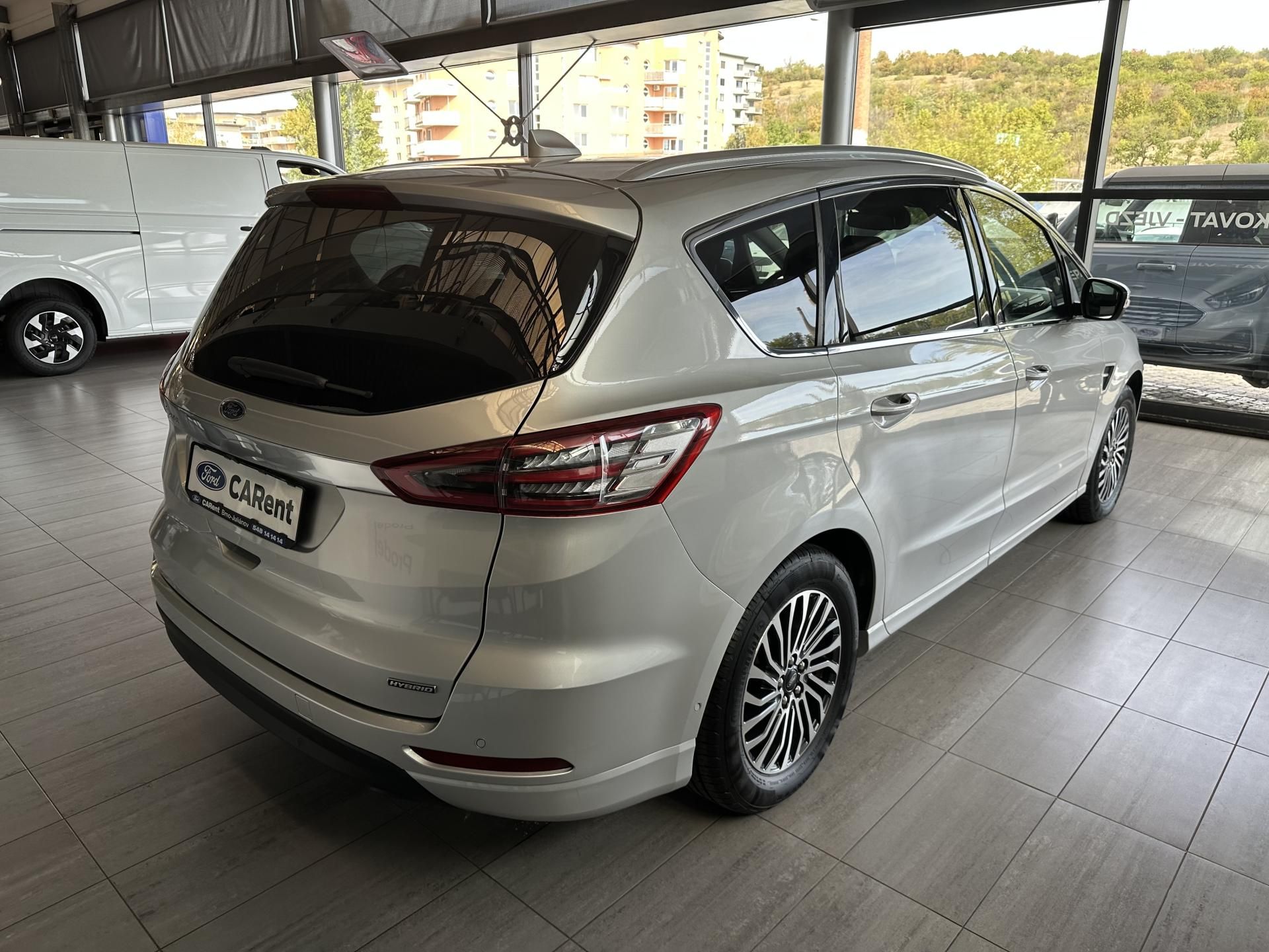 Ford S-MAX, Titanium 2.5i HEV 190k aut. - fotka 4