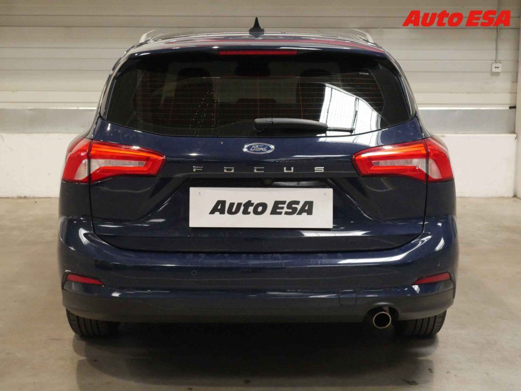 Ford Focus, 2.0 TDi,servis.kniha,AT - fotka 5