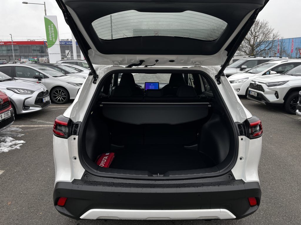 Toyota Corolla Cross, 1.8 Hybrid Style ODBĚR 12/2026 - fotka 6