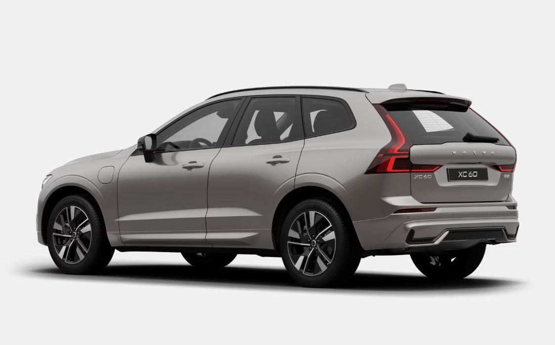 Volvo XC60, T6 AWD AUT DARK PLUS - fotka 6