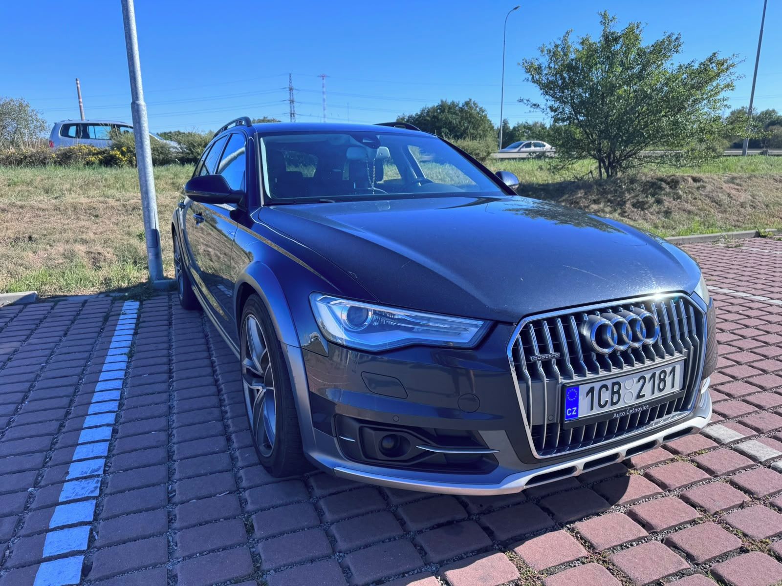Audi A6 allroad - fotka 2