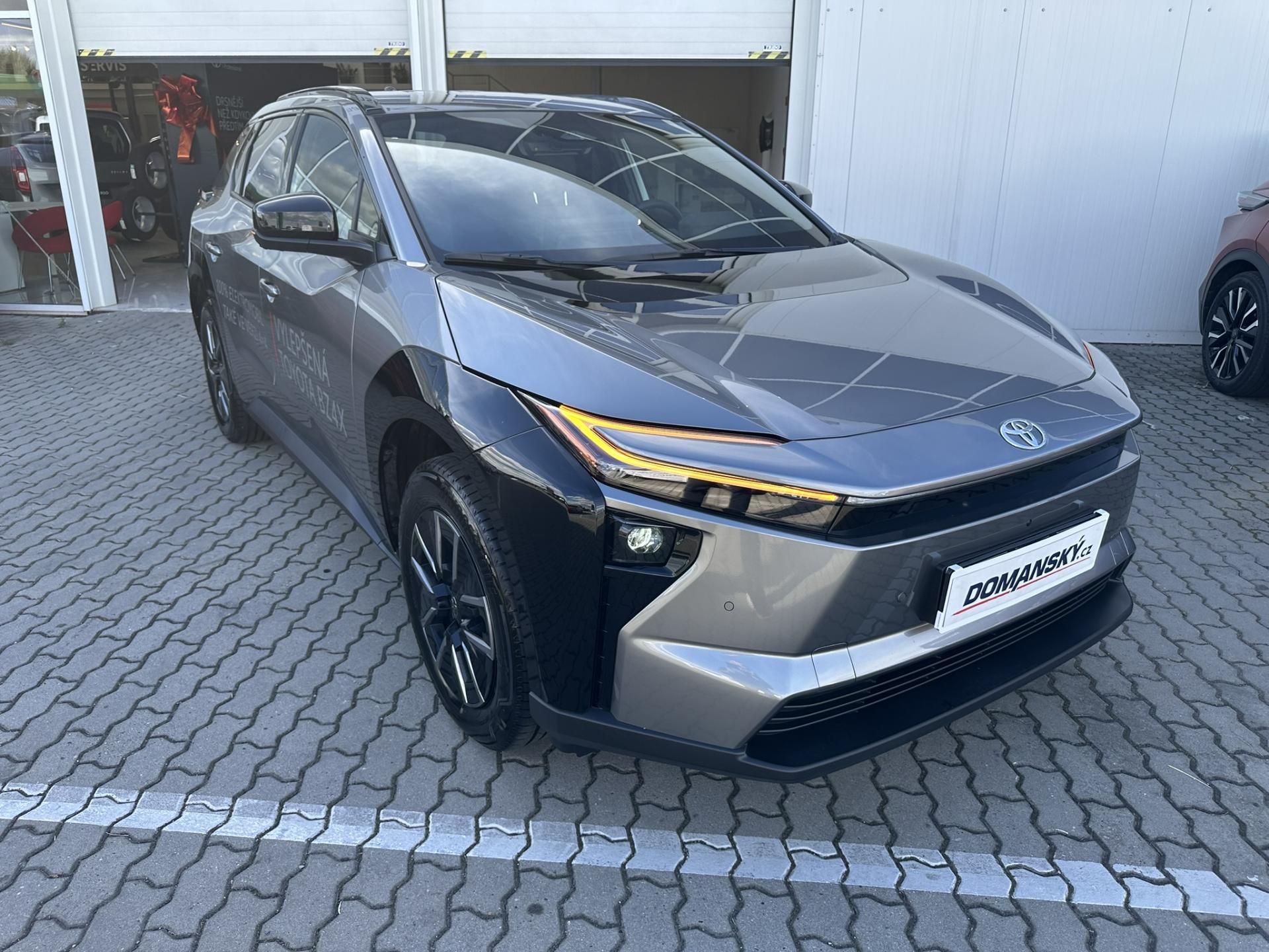 Toyota bZ4X, BZ4X BEV - STYLE 74kWh FWD - fotka 2