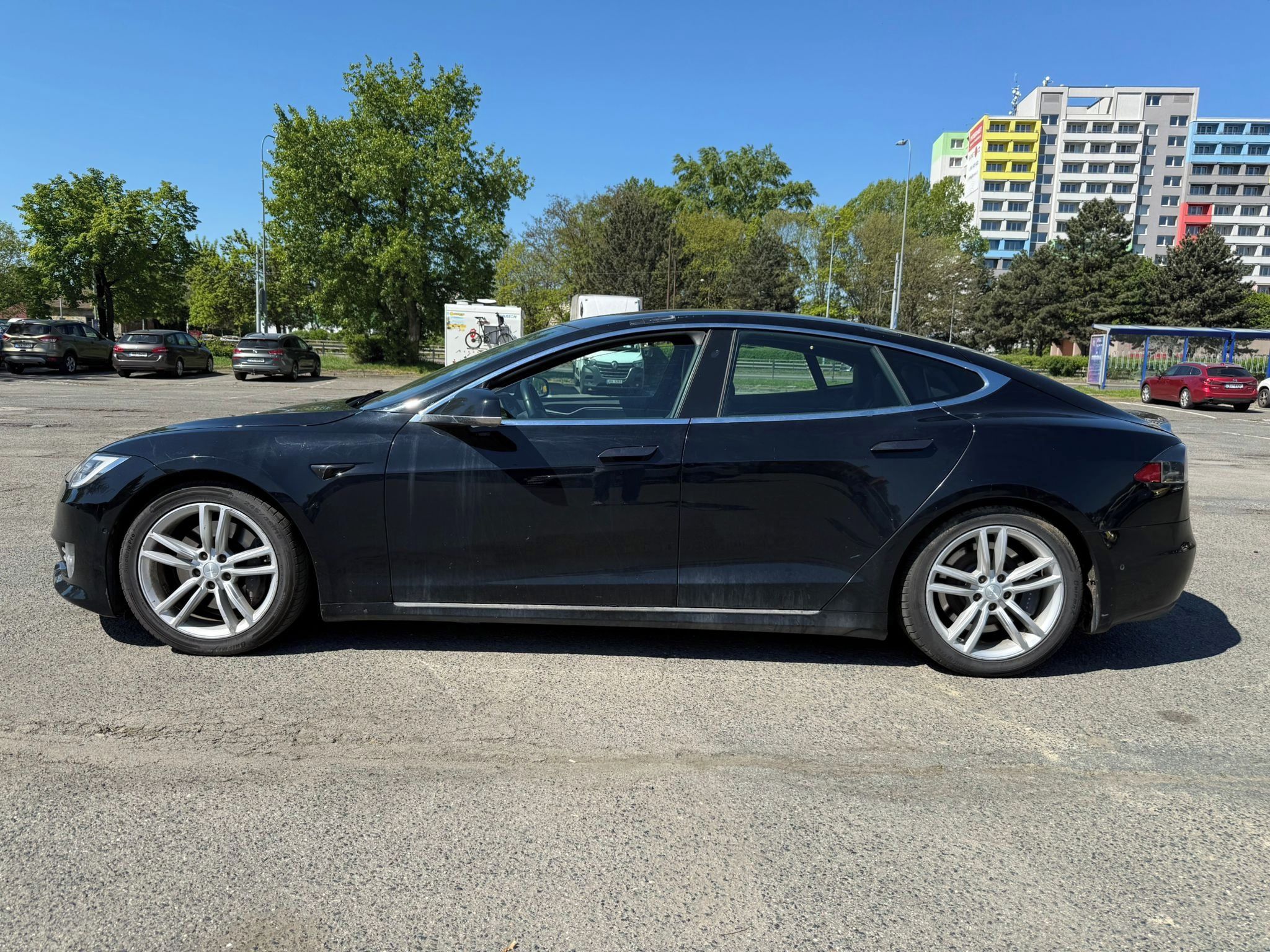 Tesla Model S, Standard Range Raven - fotka 3