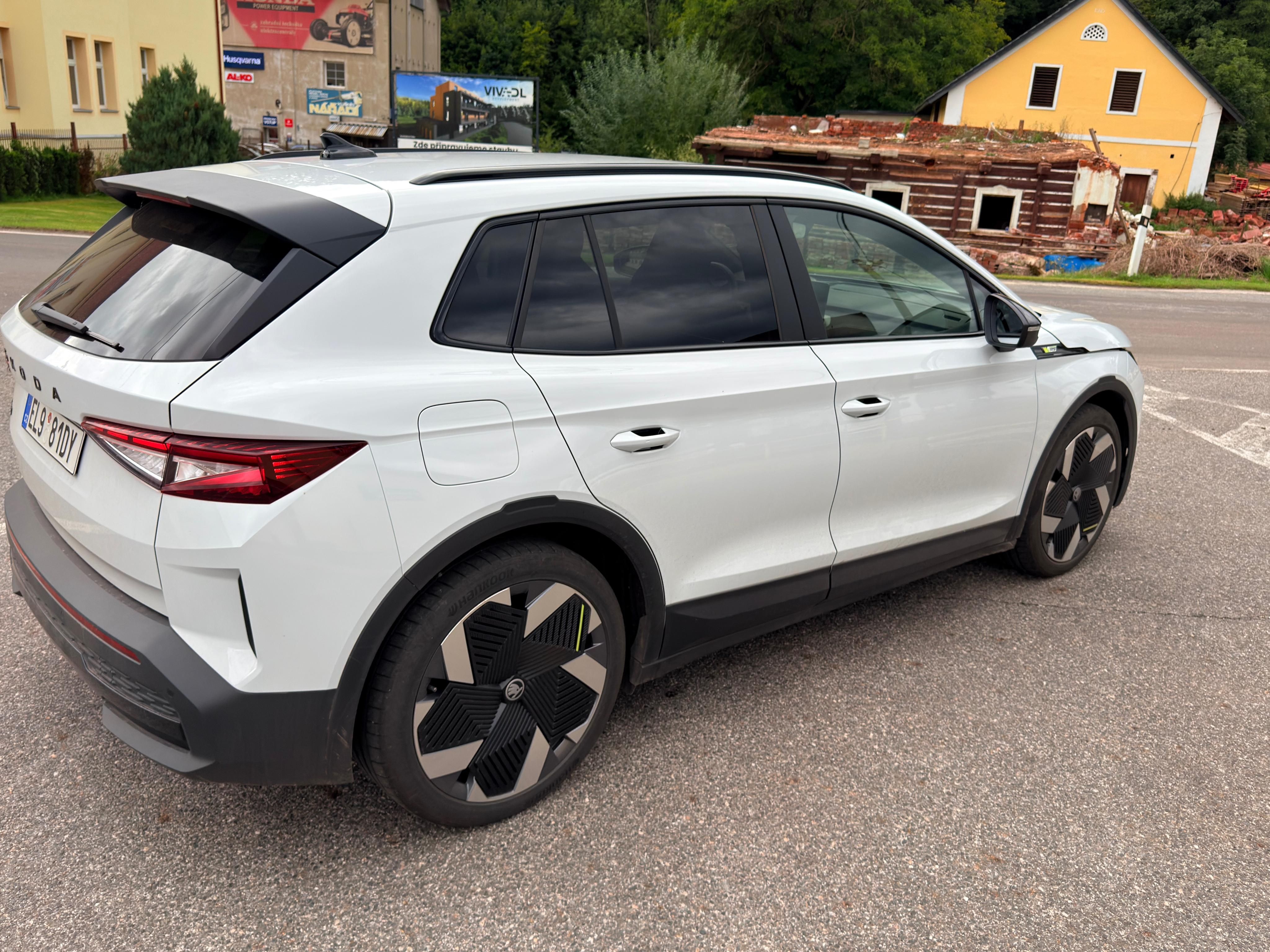 Škoda Elroq, ELROQ RS TOP stavu + zimní - fotka 4