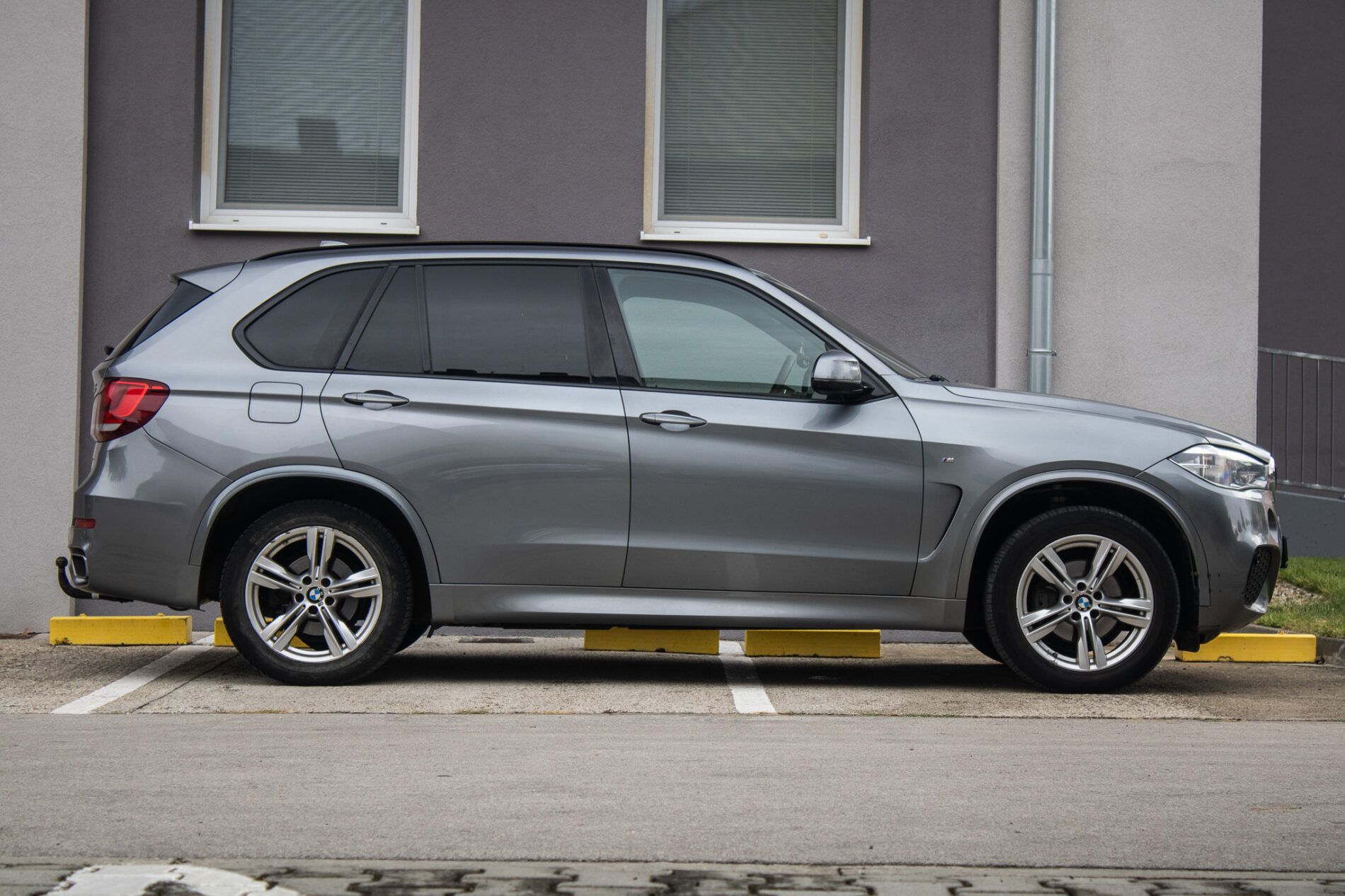 BMW X5 - fotka 4