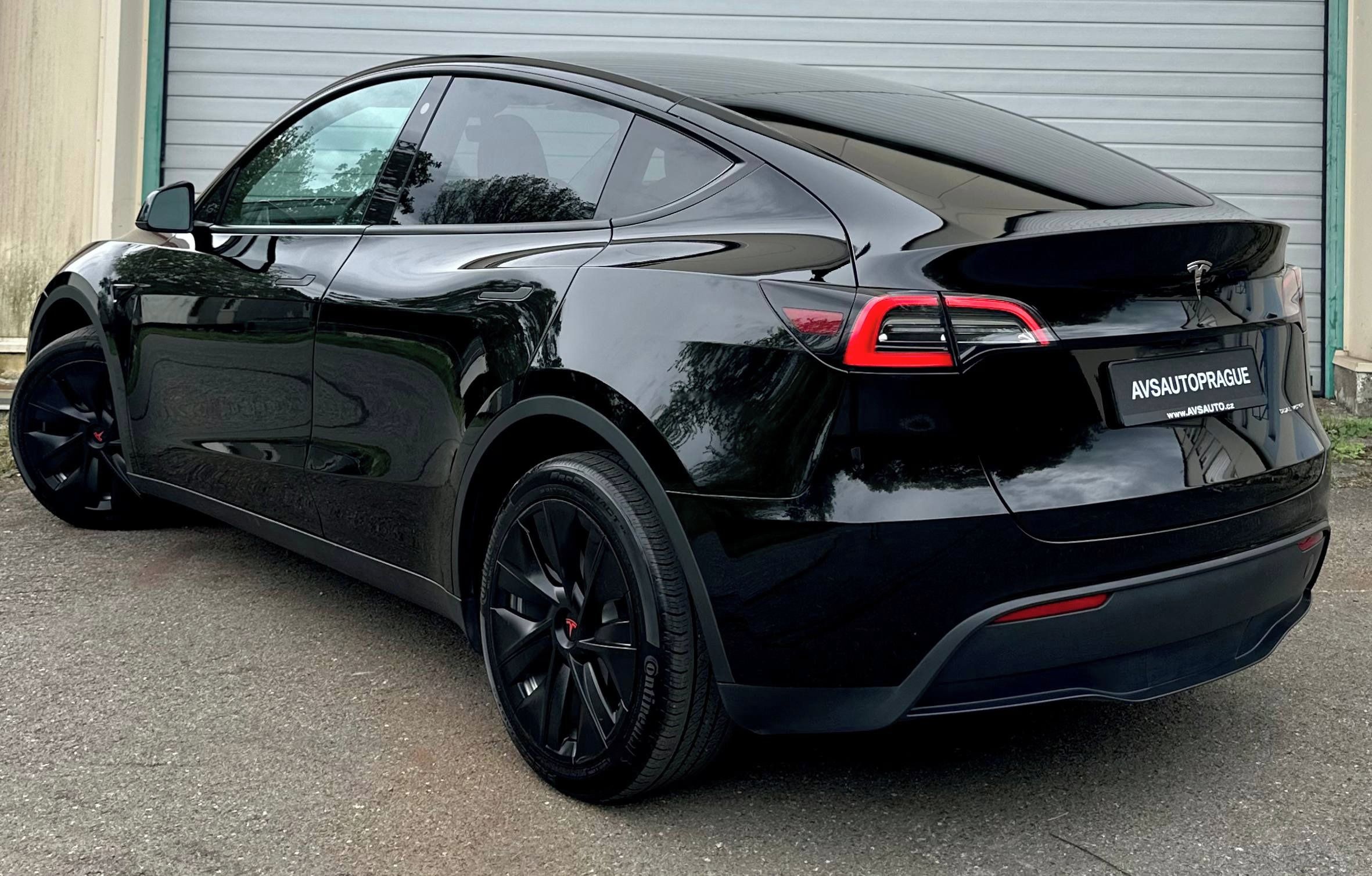 Tesla Model Y, LONG RANGE DUAL MOTOR AWD - fotka 6