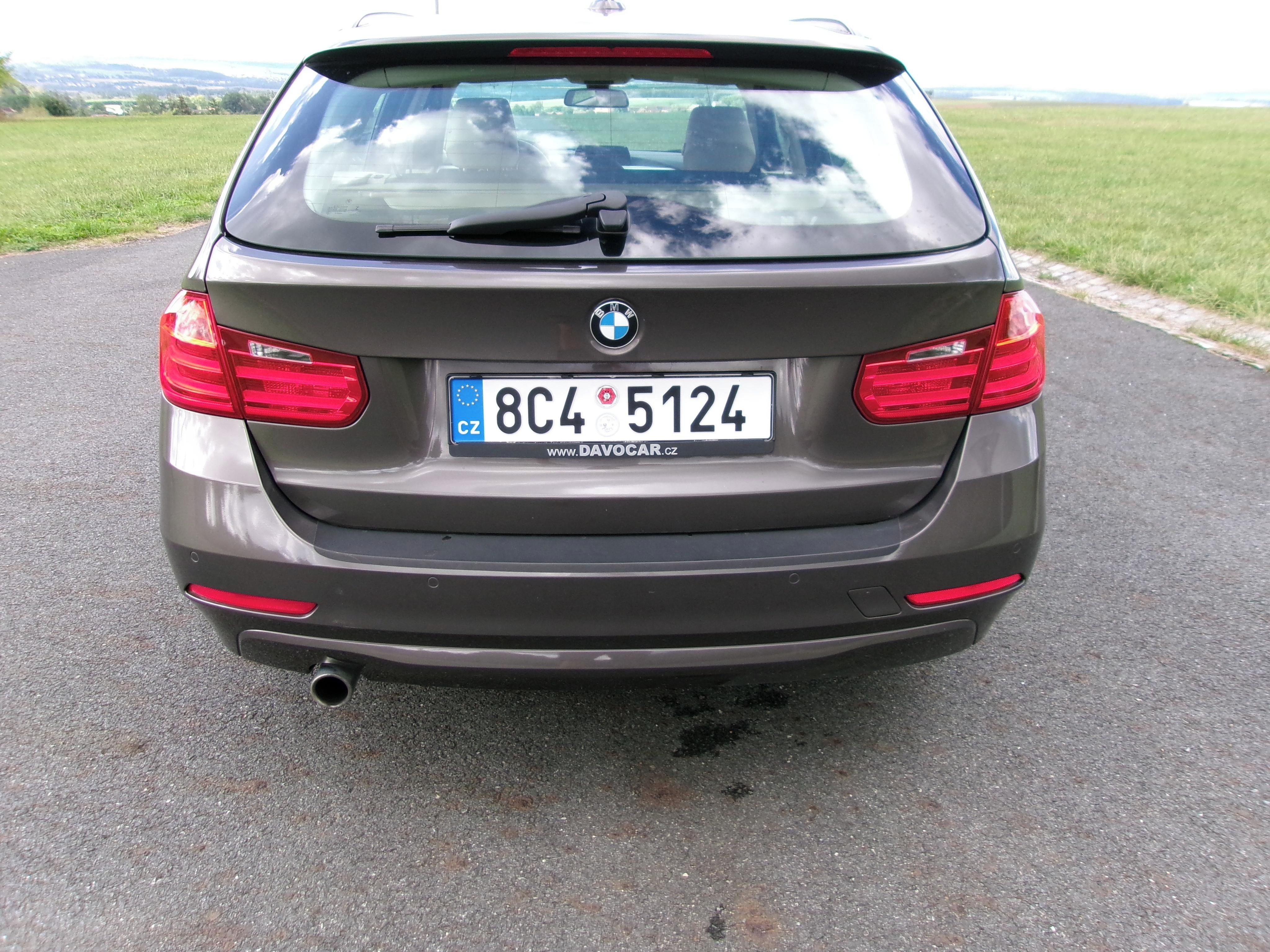 BMW Řada 3, 2,0D 320 automat, prav. servis - fotka 4