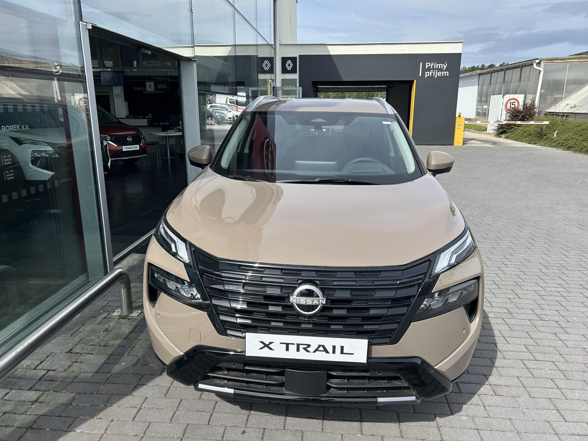 Nissan X-Trail, E-POWER 213HP 4x4 Tekna 7 míst - fotka 2