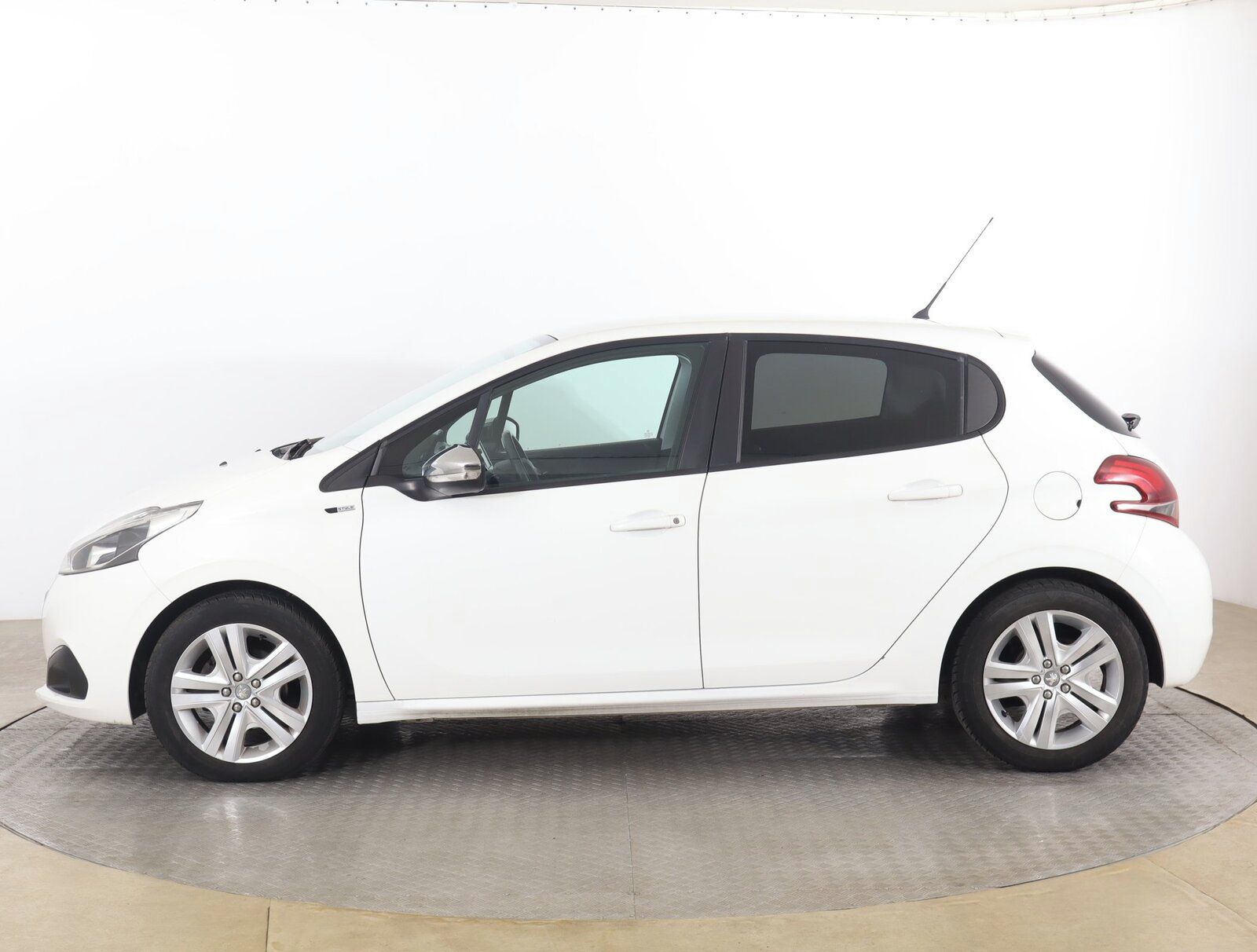 Peugeot 208, 1.2 PureTech, Serv.kniha - fotka 3