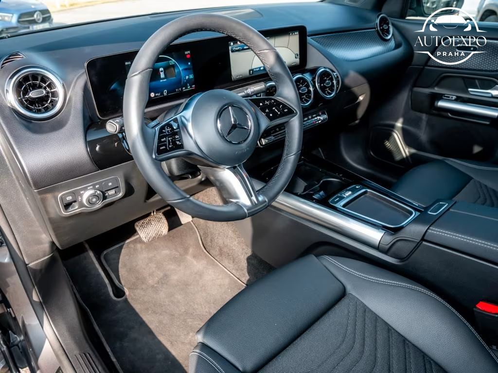 Mercedes-Benz GLA, 200d PROGRESSIVE*TAŽNÉ - fotka 6