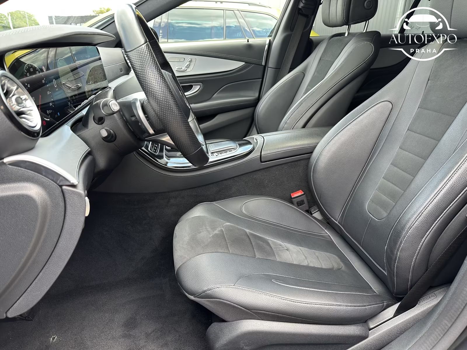 Mercedes-Benz CLS, 400d 4Matic AMG*LED*PANORAMA - fotka 5