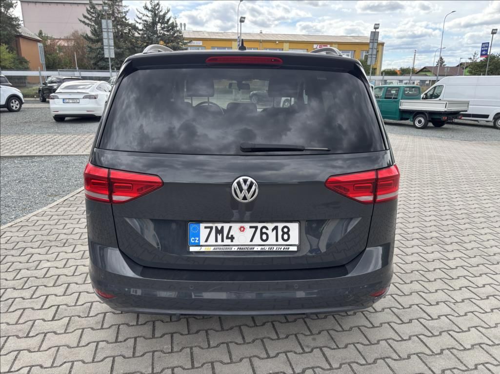 Volkswagen Touran, 1,6 TDi - fotka 5