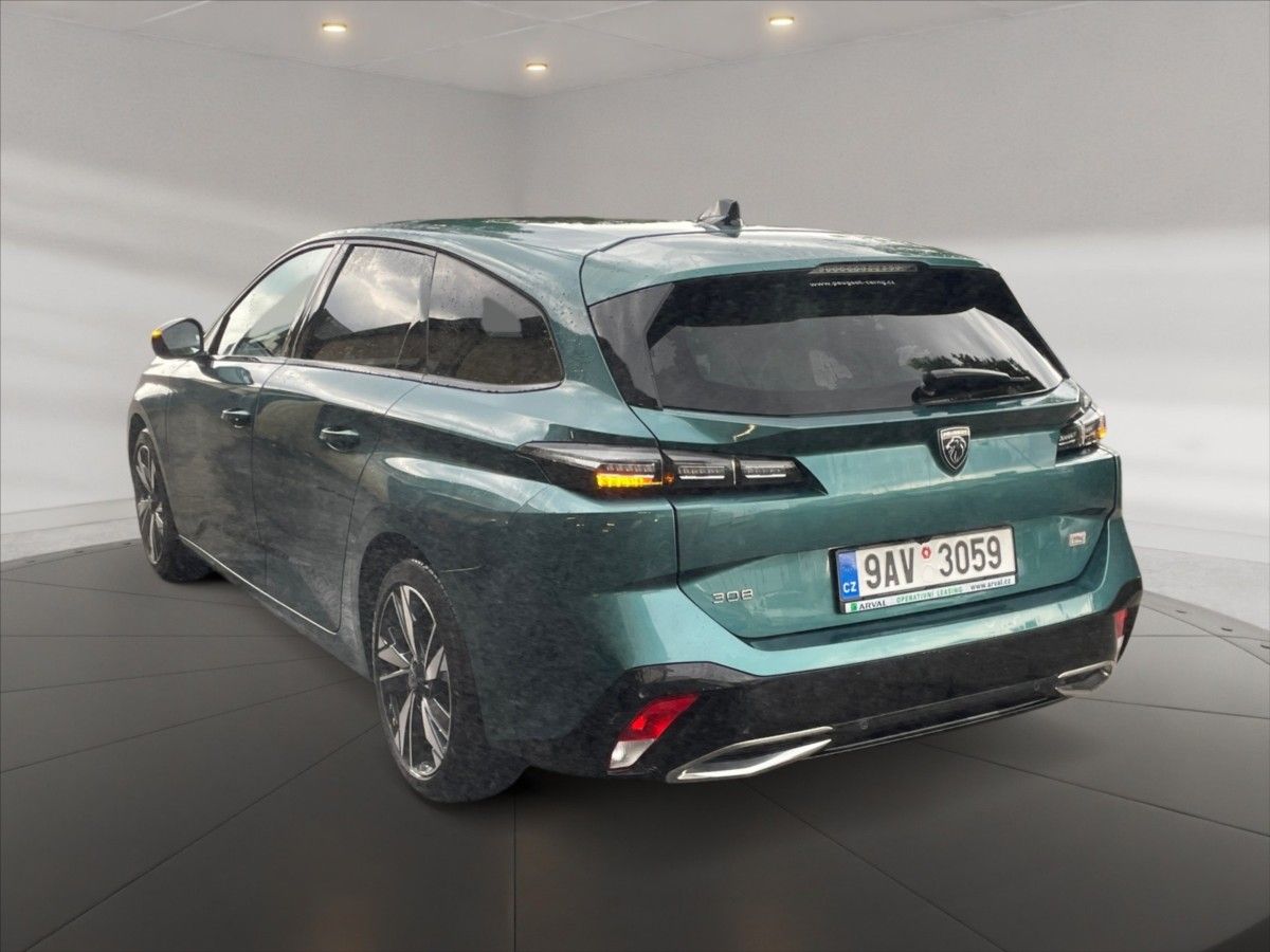 Peugeot 308, 1,2 PT 130 Allure AT - fotka 4