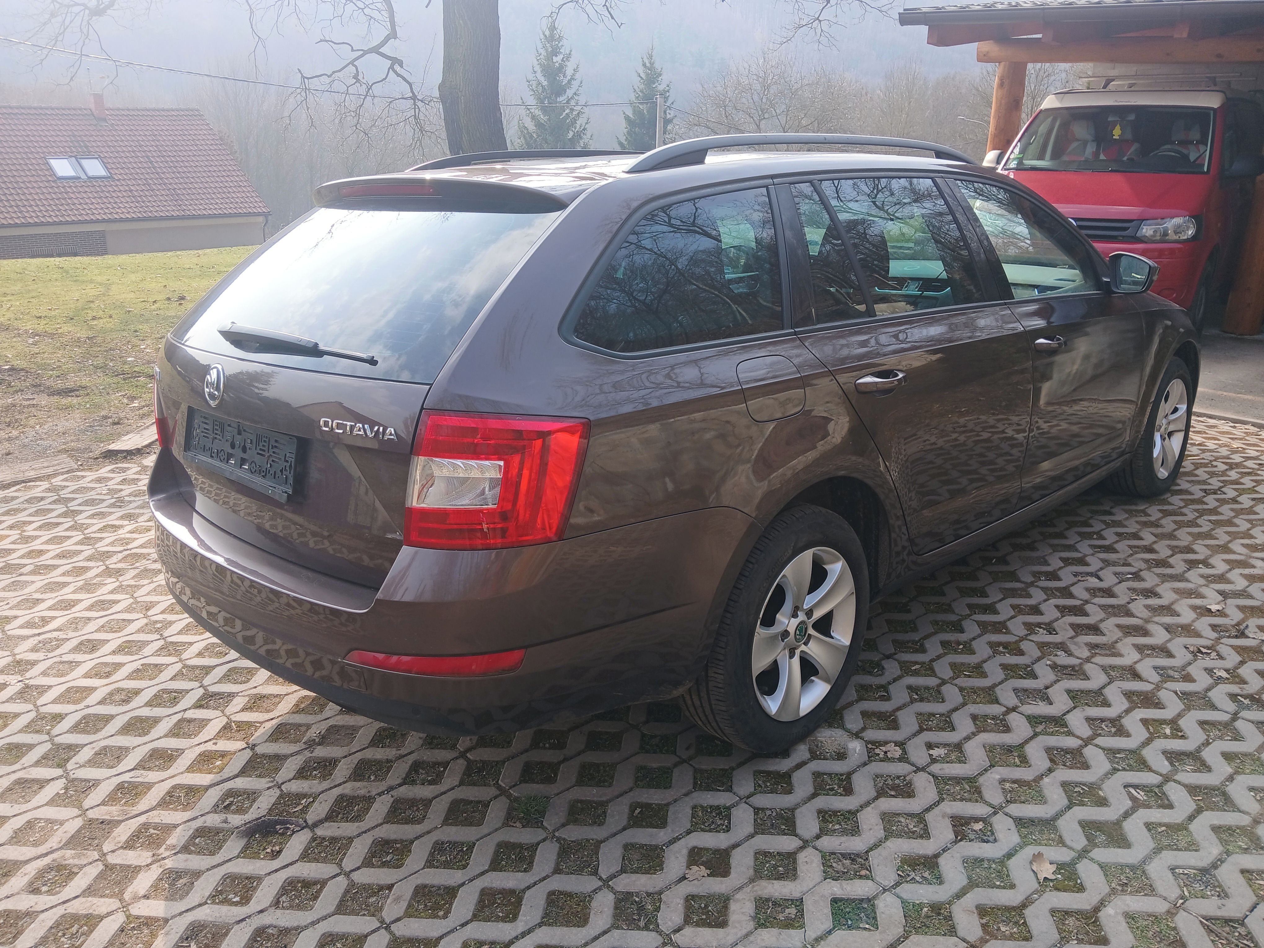 Škoda Octavia - fotka 4