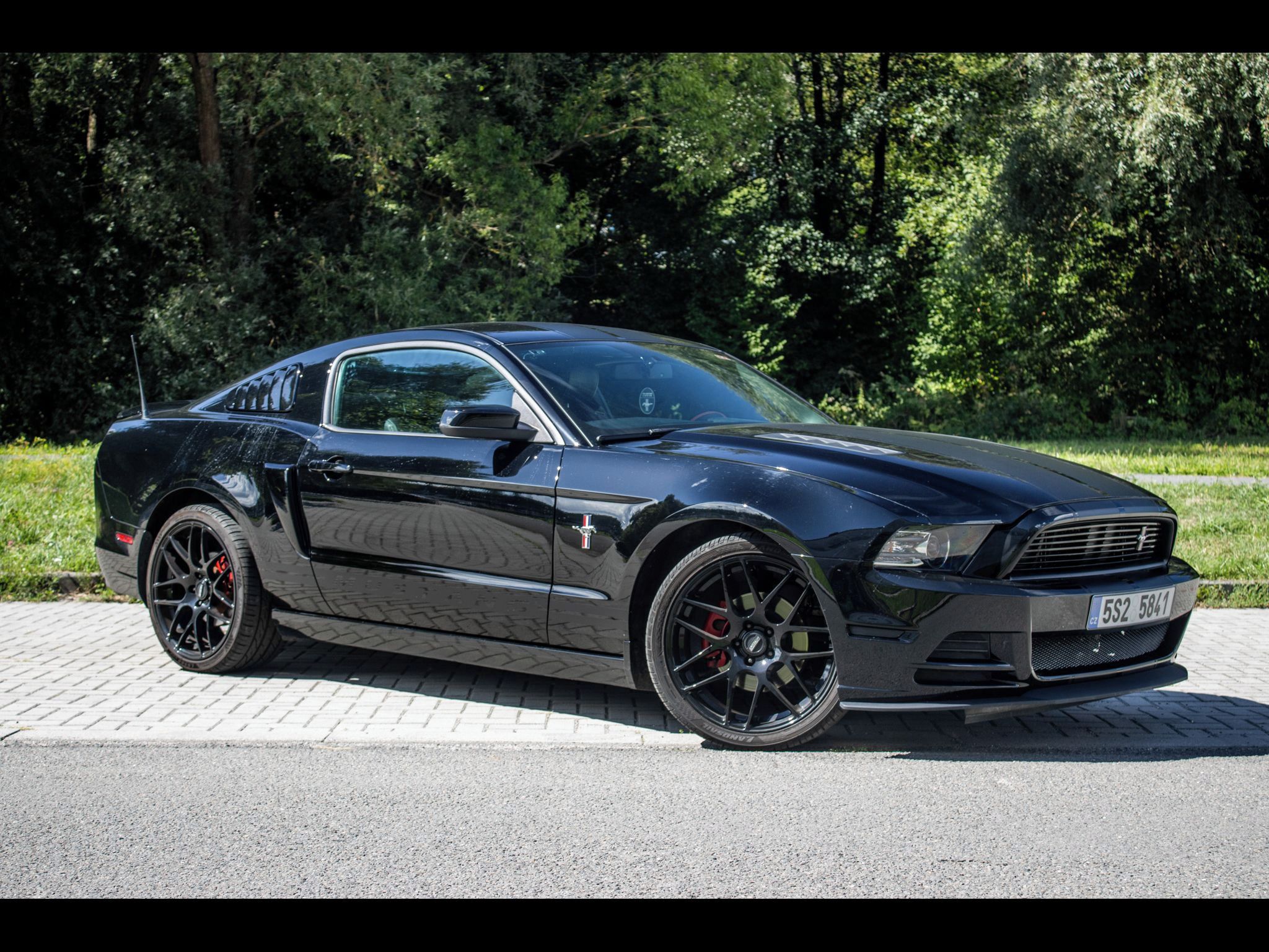 Ford Mustang - fotka 3