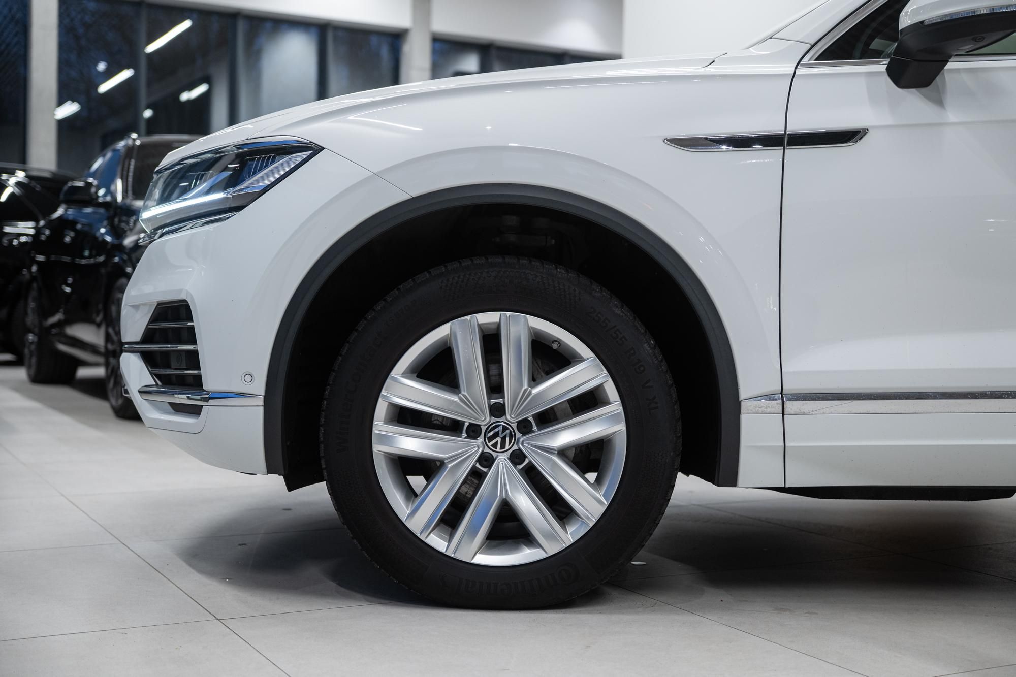 Volkswagen Touareg, 3.0TDI 210KW 4X4 1ČR TAŽNÉ TOP - fotka 3