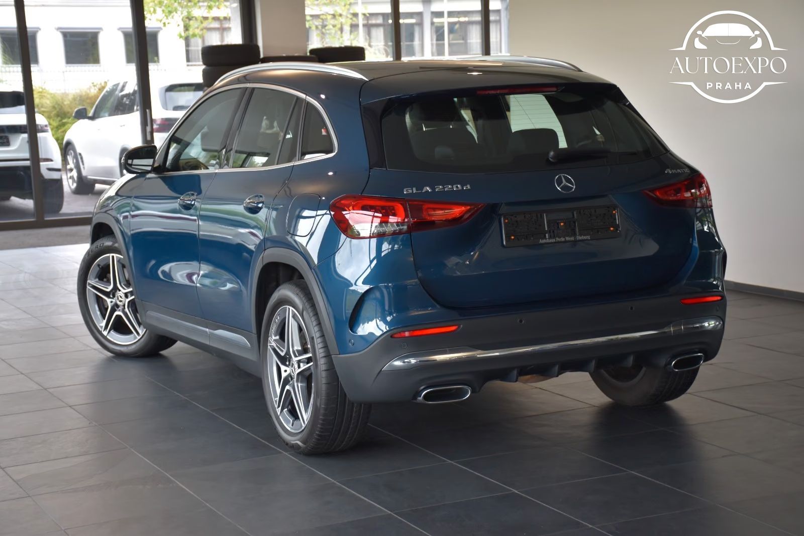 Mercedes-Benz GLA, 220d AMG 4Matic 8G-DCT - fotka 6