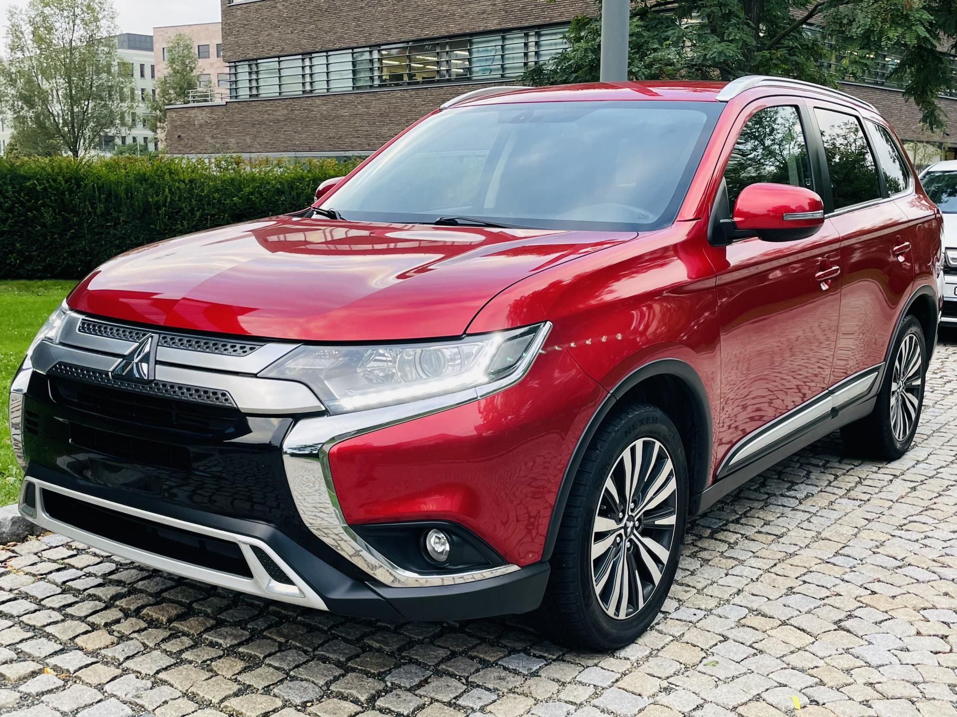 Mitsubishi Outlander, 2.0i AUTOMAT 1.MAJITEL KAMERA - fotka 5