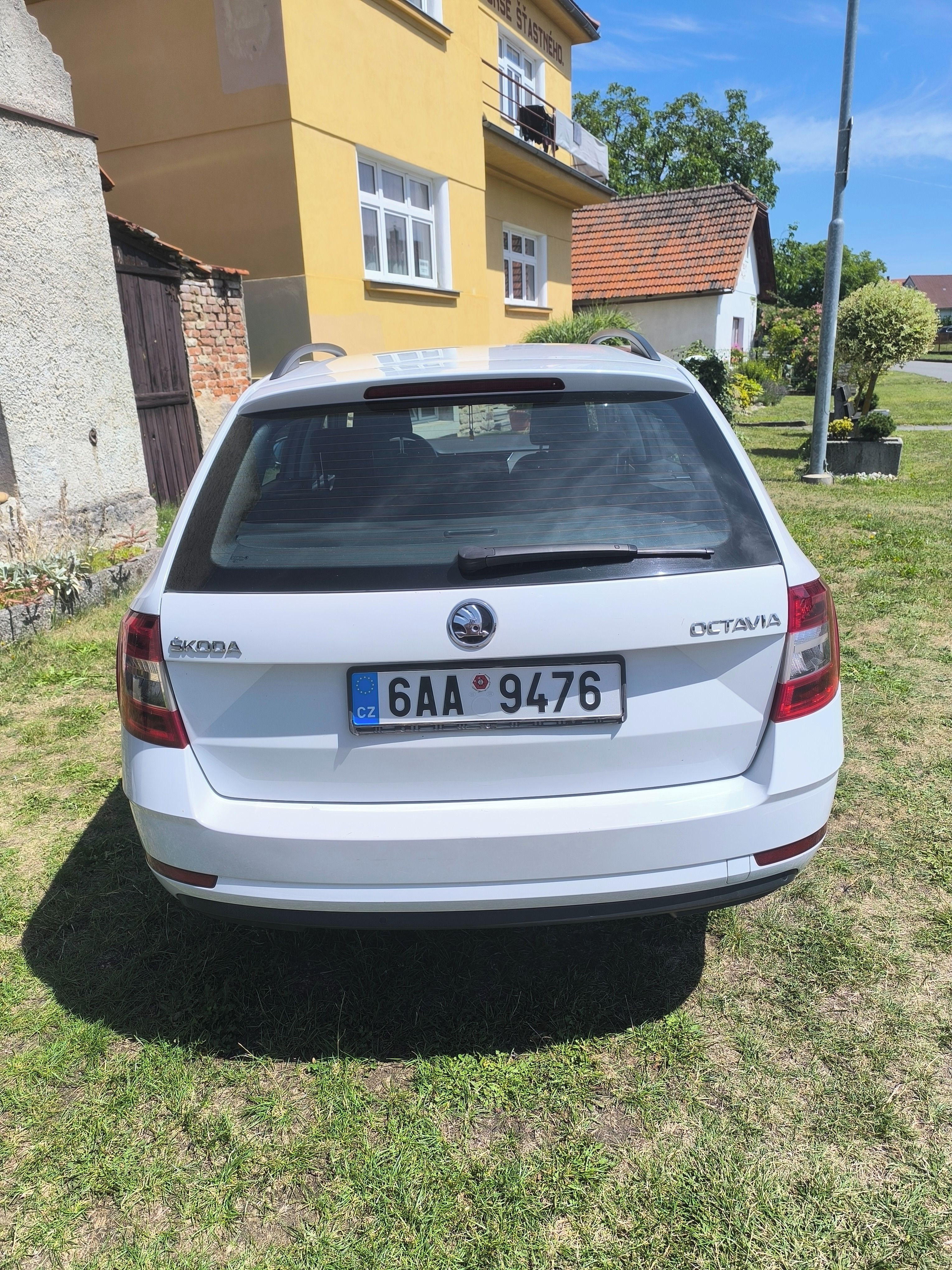 Škoda Octavia, Škoda Octavia kombi 2017 85kw - fotka 4