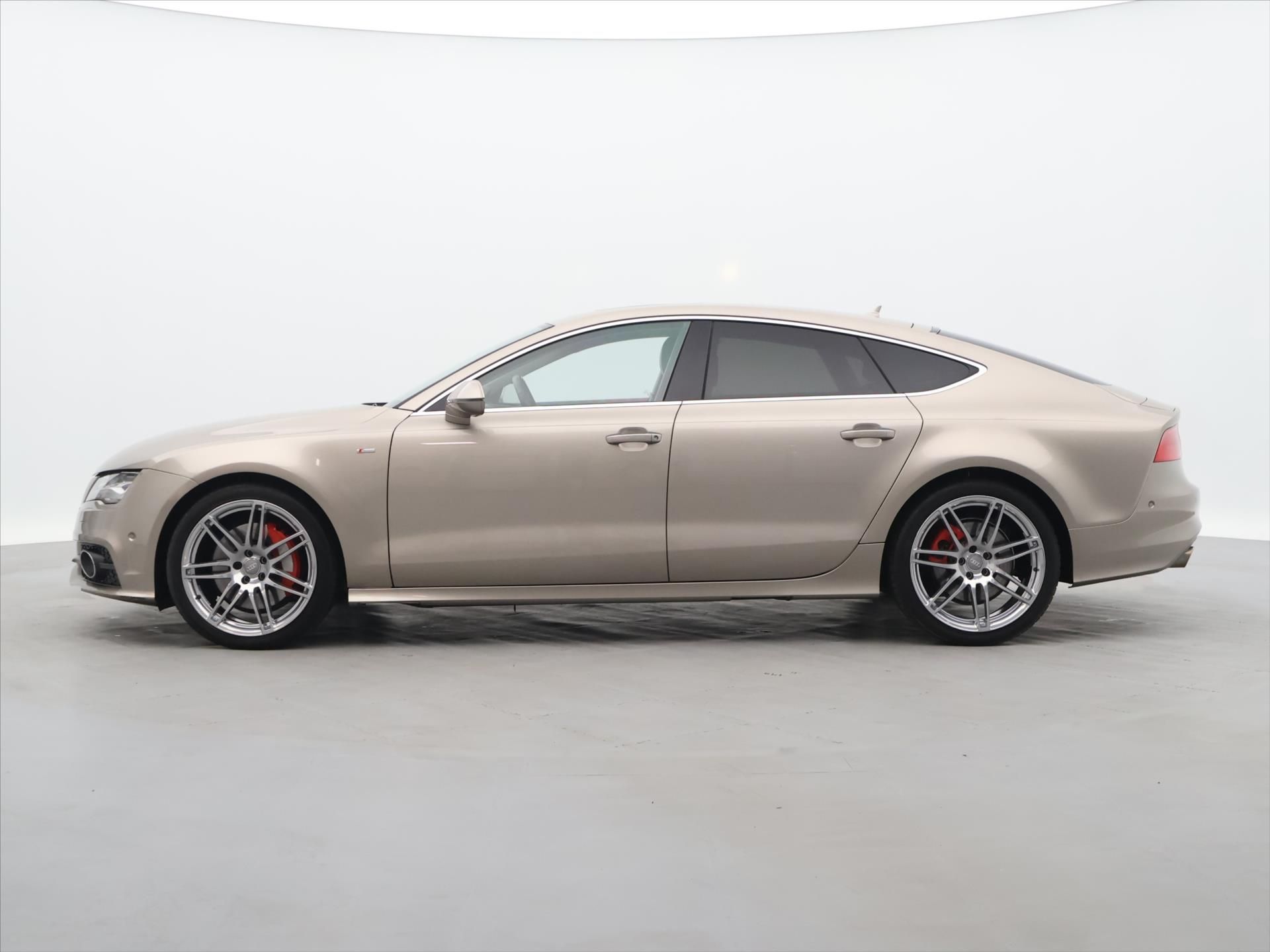Audi A7, 3,0 TDI 230kW  CZ 4x4 Bose Sof - fotka 4