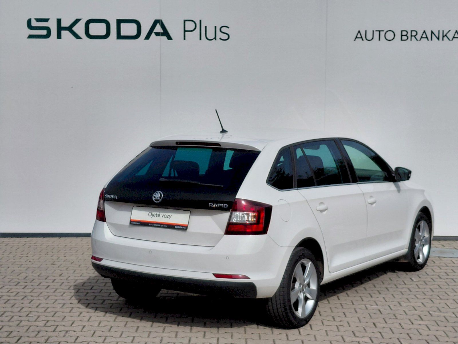 Škoda Rapid, Spaceback 1,0 TSI 81 kW STYLE - fotka 2