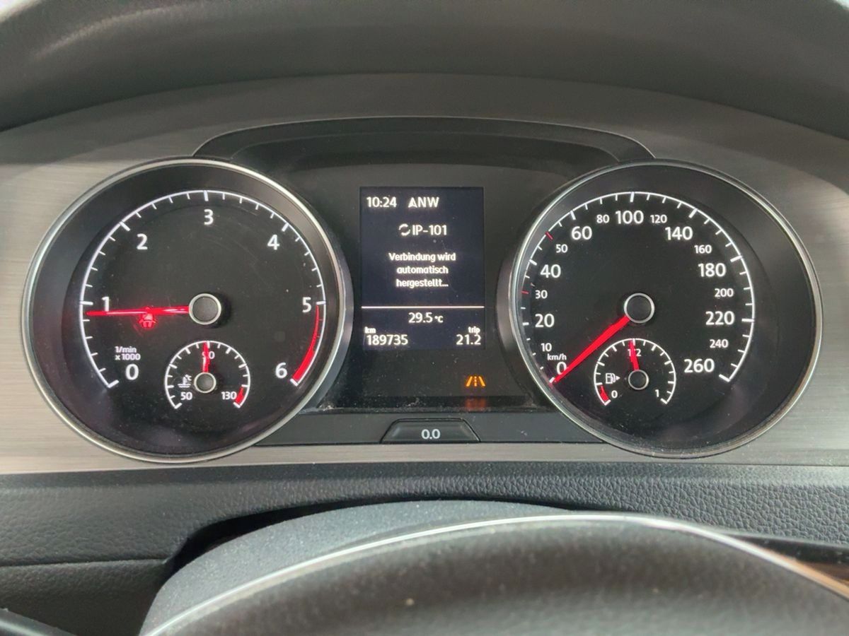 Volkswagen Golf, 7 2.0Tdi 110KW HIGHLINE BI-XEN - fotka 4