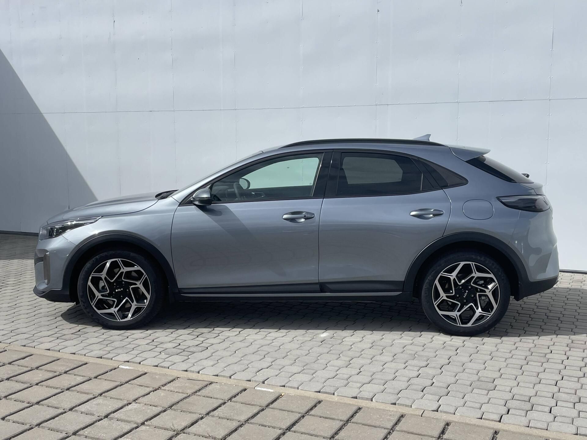 Kia XCee´d, GT-LINE 7DCT 1,6 T-GDi - fotka 3