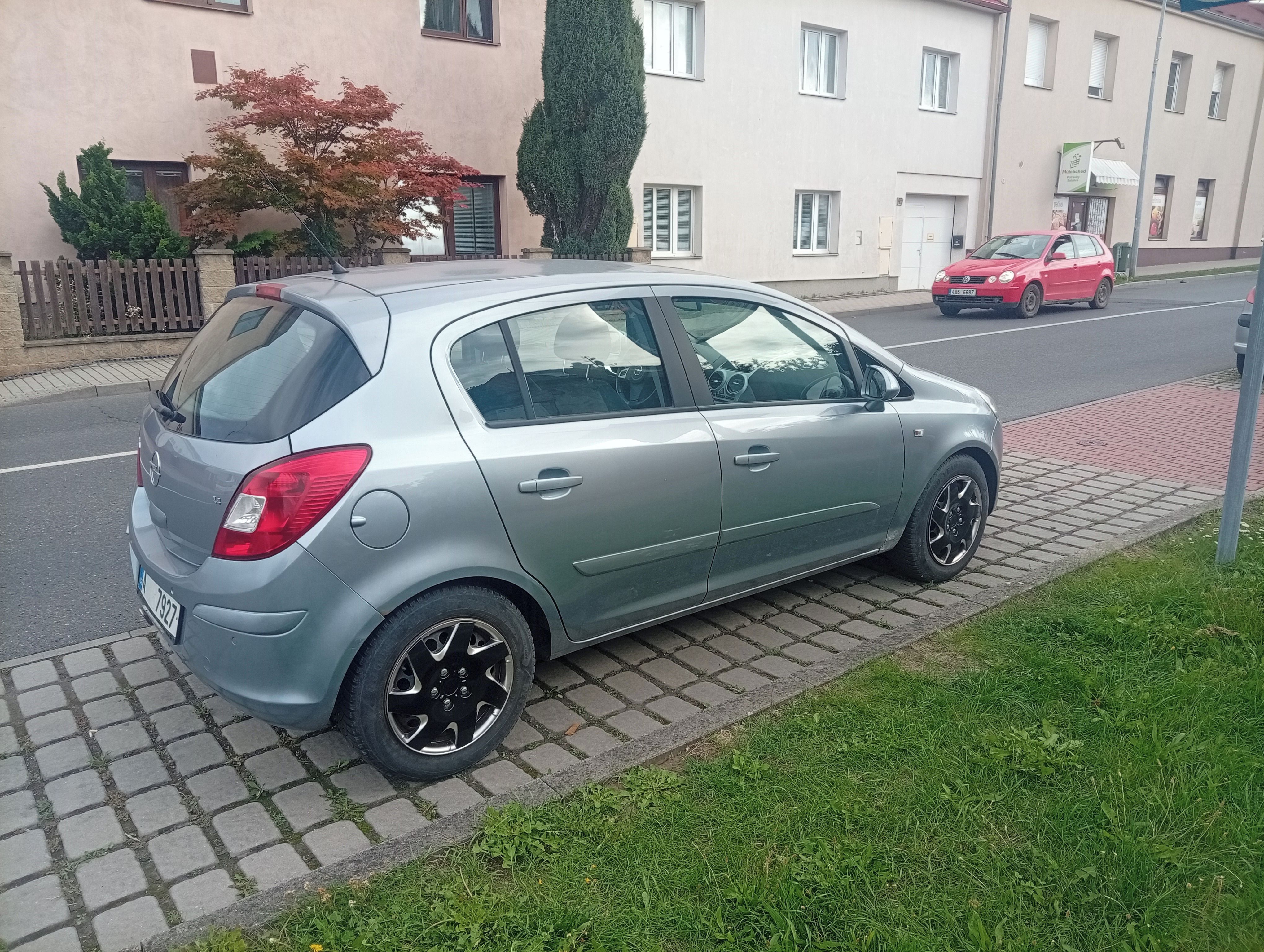 Opel Corsa, 1.4 16 V - fotka 4