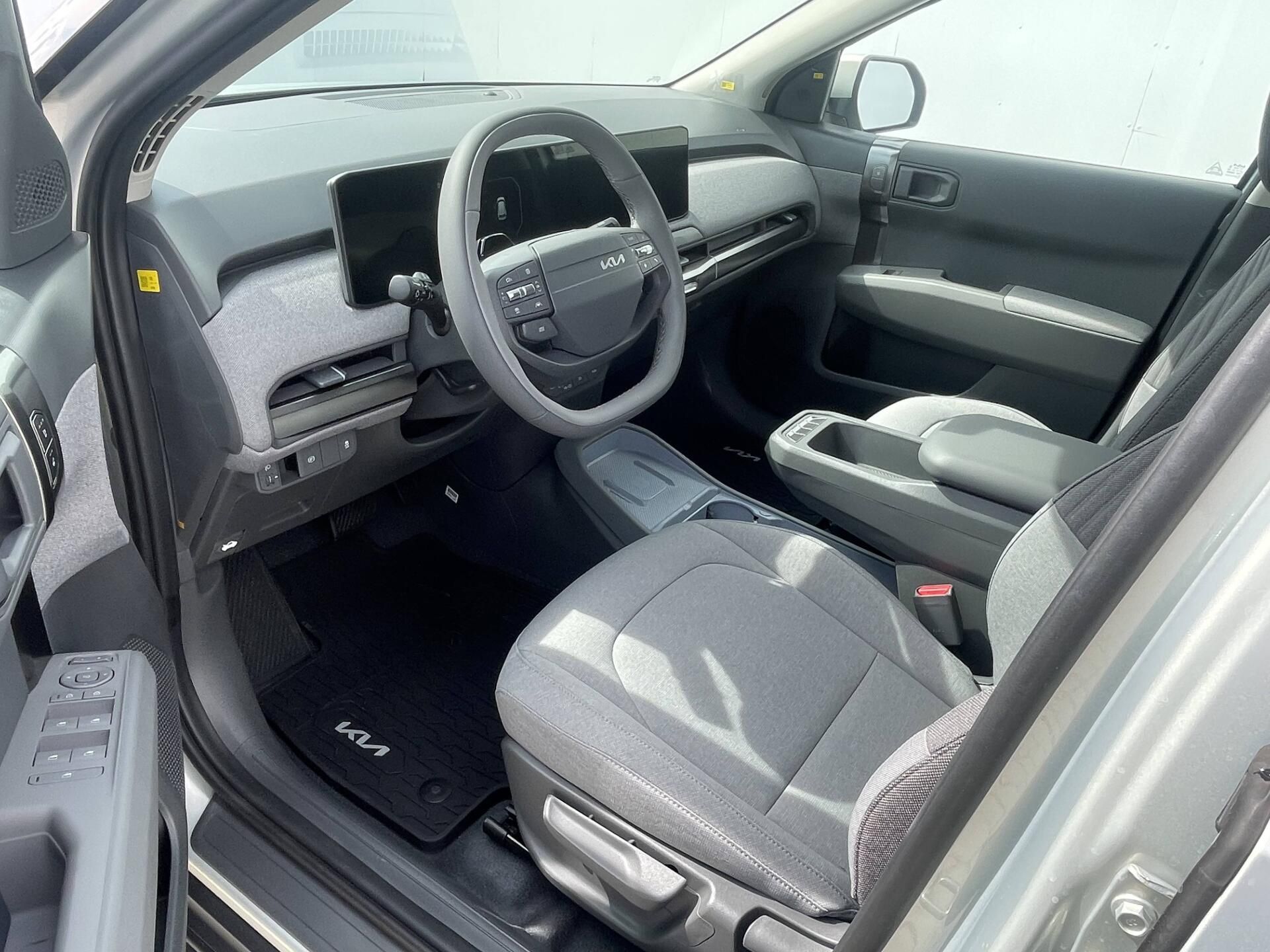 Kia EV3, EARTH 81,4 kWh - fotka 5