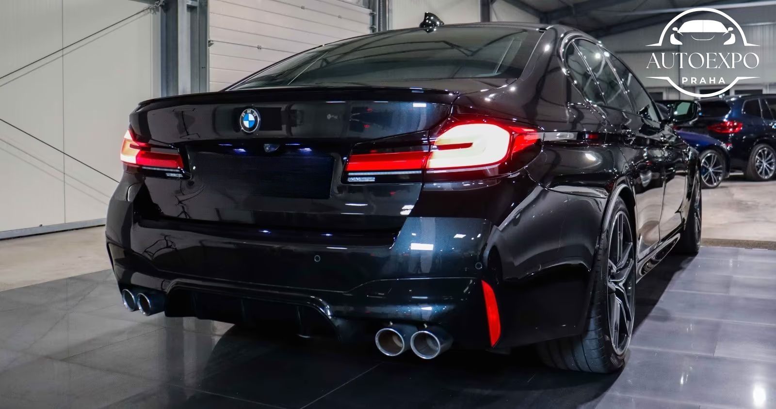 BMW M5, CARBON*B&W*360°KAMERA - fotka 4