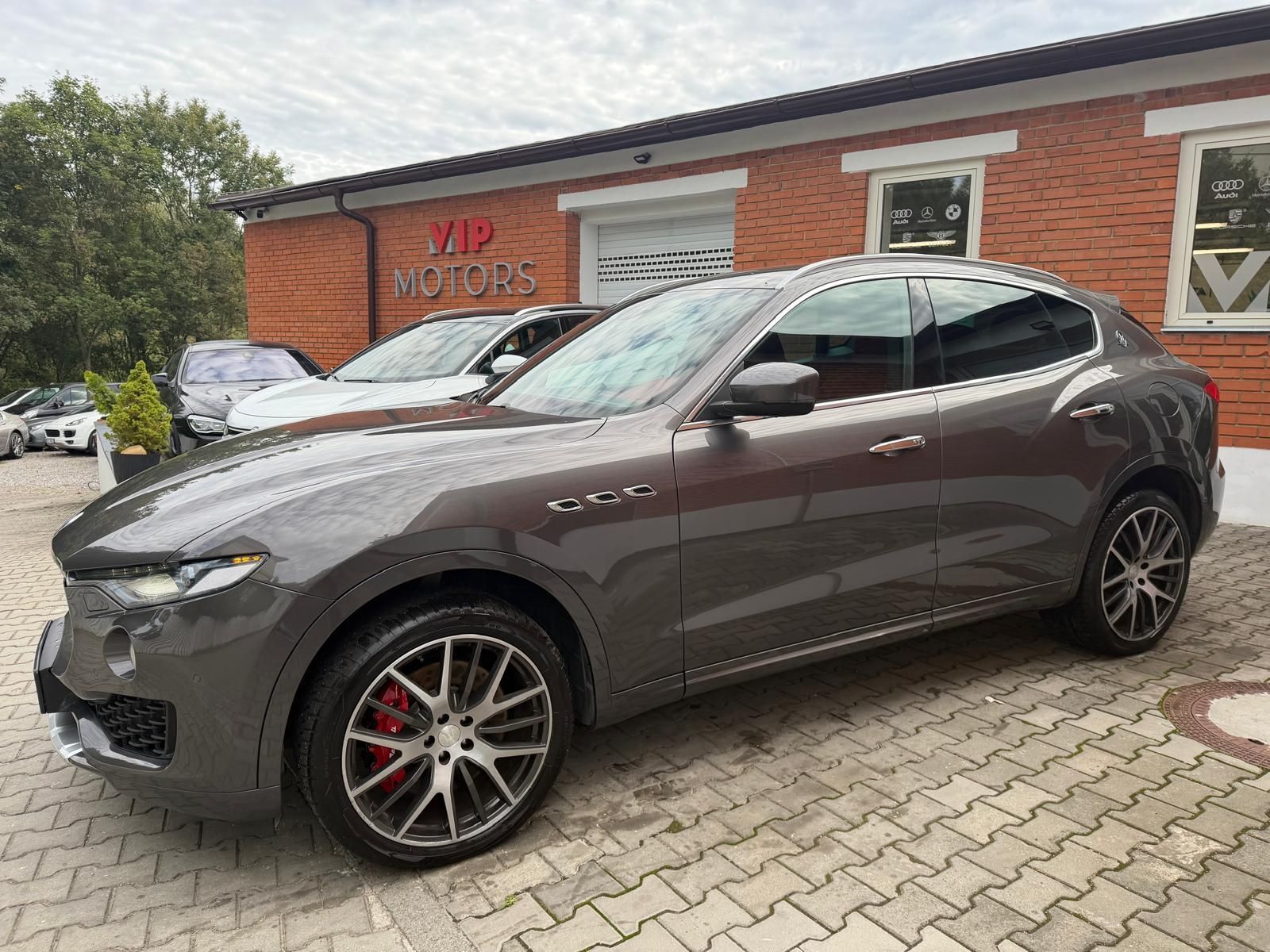 Maserati Levante, SQ4-316KW-4x4-H&K-R21-ČR - fotka 2