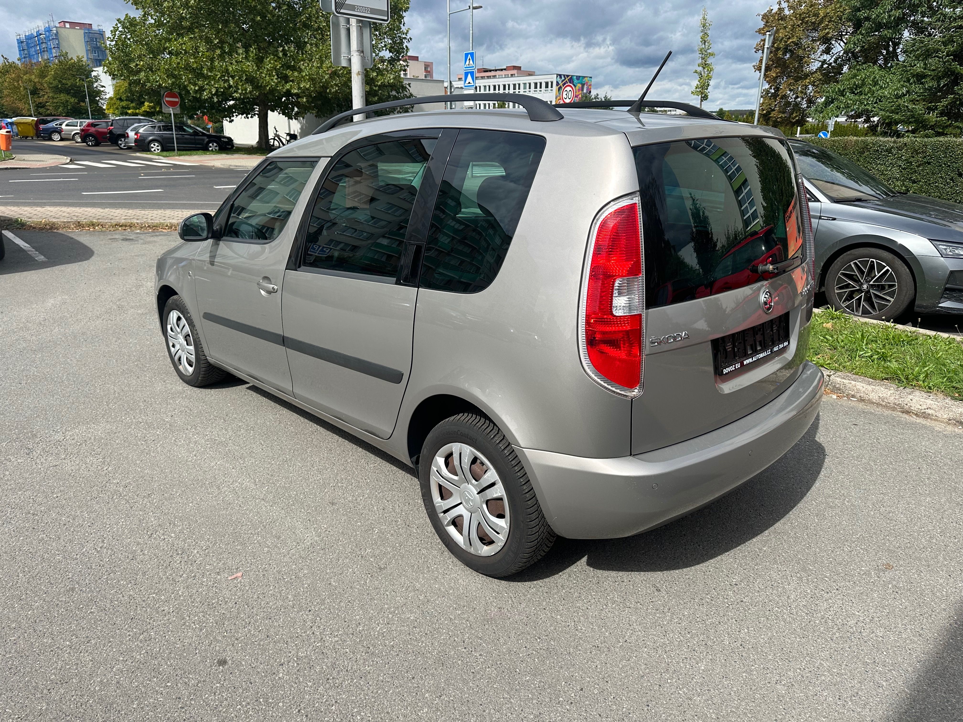 Škoda Roomster, 1.2TSI-63KW-PĚKNY STAV - fotka 4