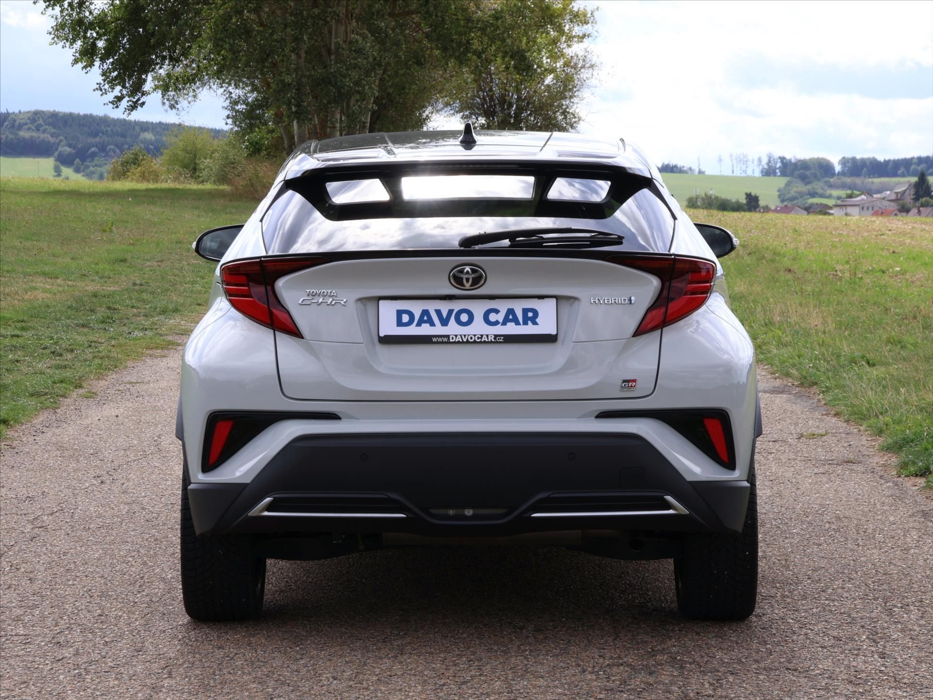 Toyota C-HR, 2,0 Hybrid 112kW GR Sport CZ - fotka 6