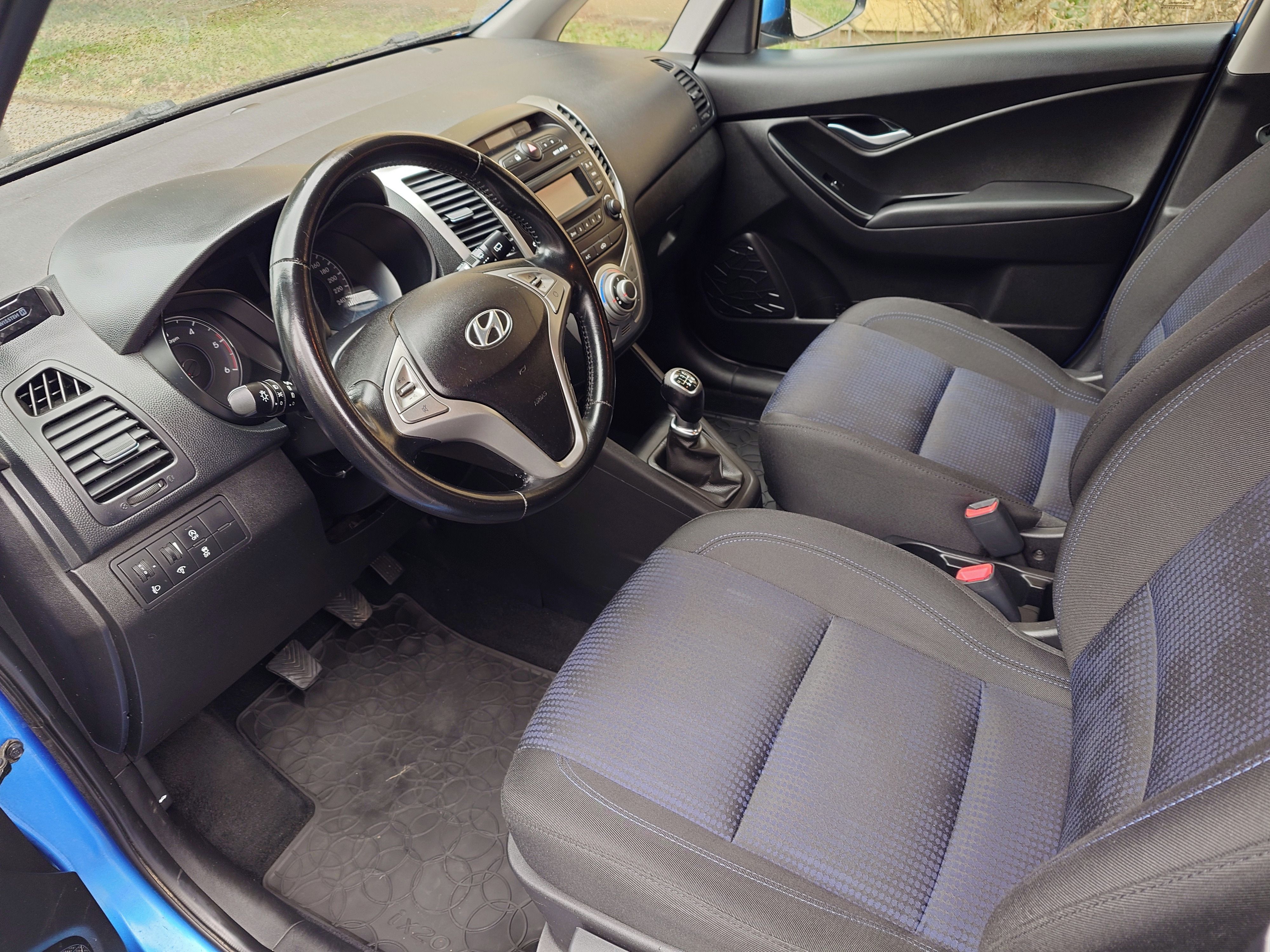 Hyundai ix20, 1,4 diesel, pravidelný servis - fotka 6