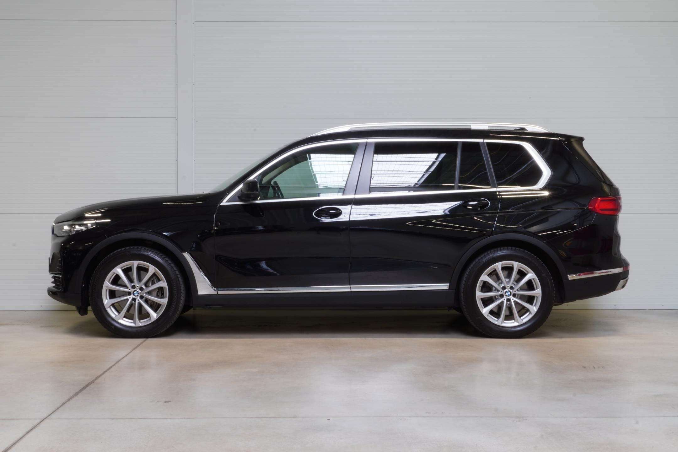 BMW X7, Xdrive40d,1MAJ,ČR,DPH,Tažné - fotka 5