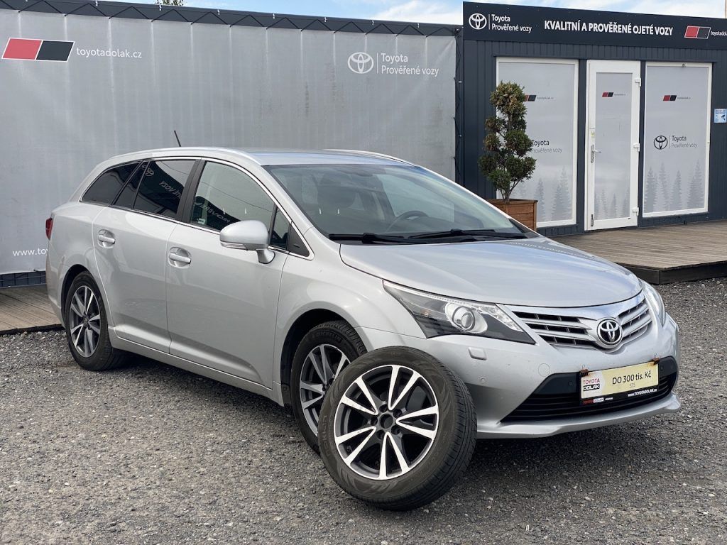 Toyota Avensis, 2.0D, ČR, Trend+, tažné