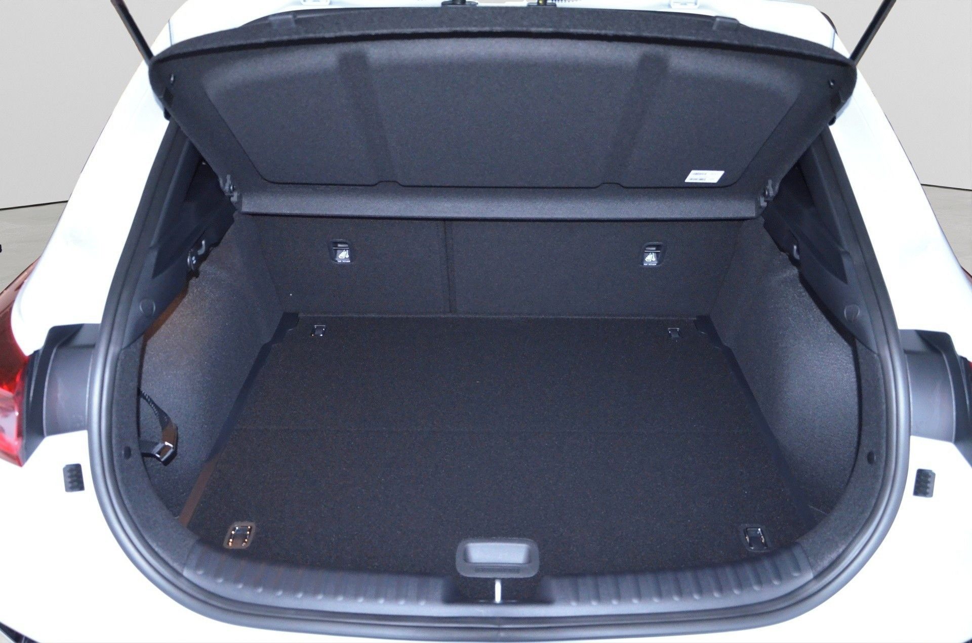 Kia XCee´d, CD 1,6 T-GDi GPF 7DCT STEEL ED - fotka 5