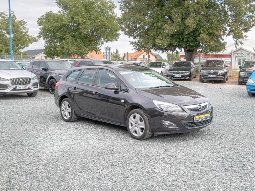 Opel Astra, 1.4i 16V 74KW – SERVISKA - fotka 3