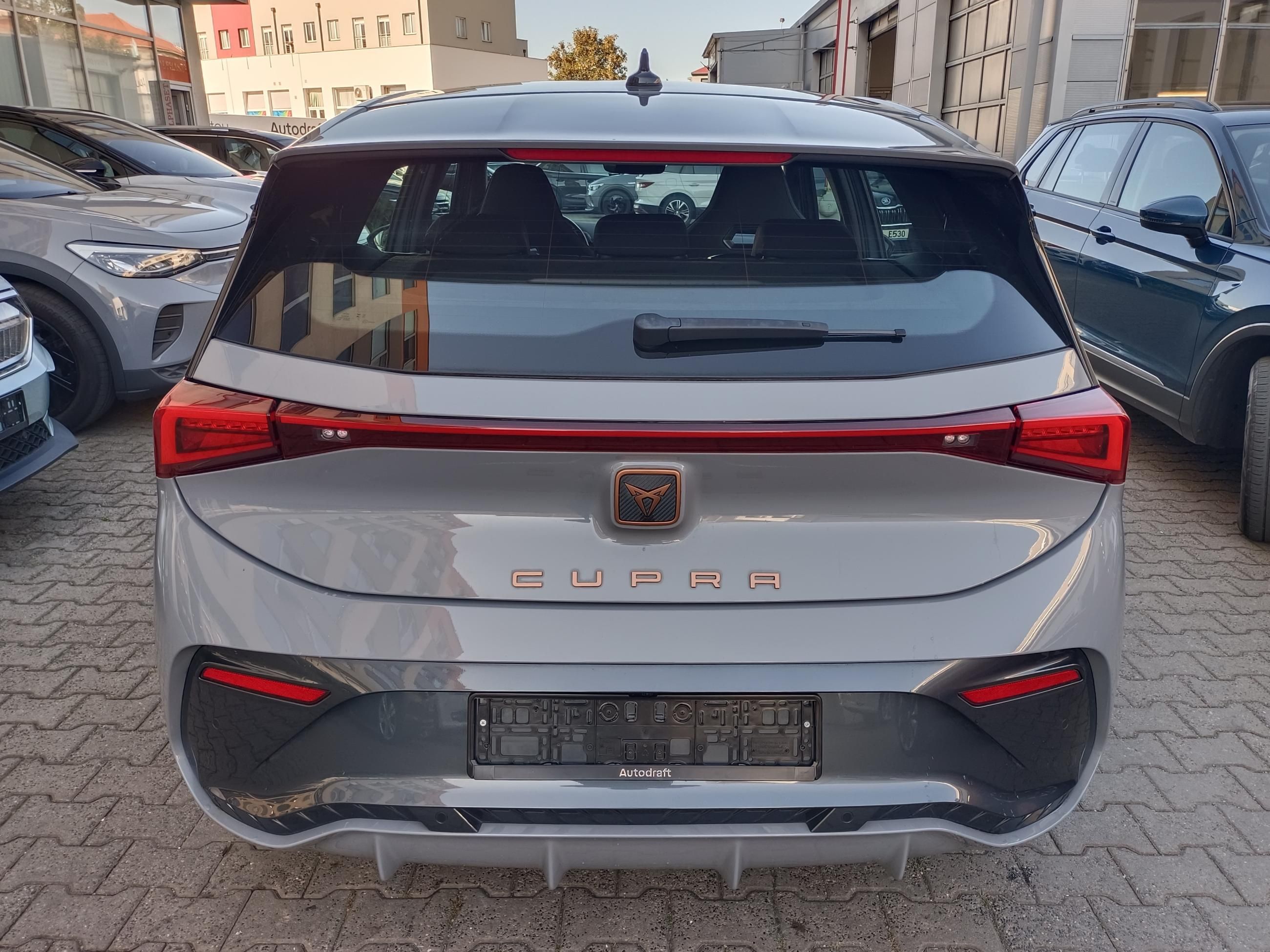 Cupra Born, Born 150kW / Tepelné čerpadlo - fotka 6