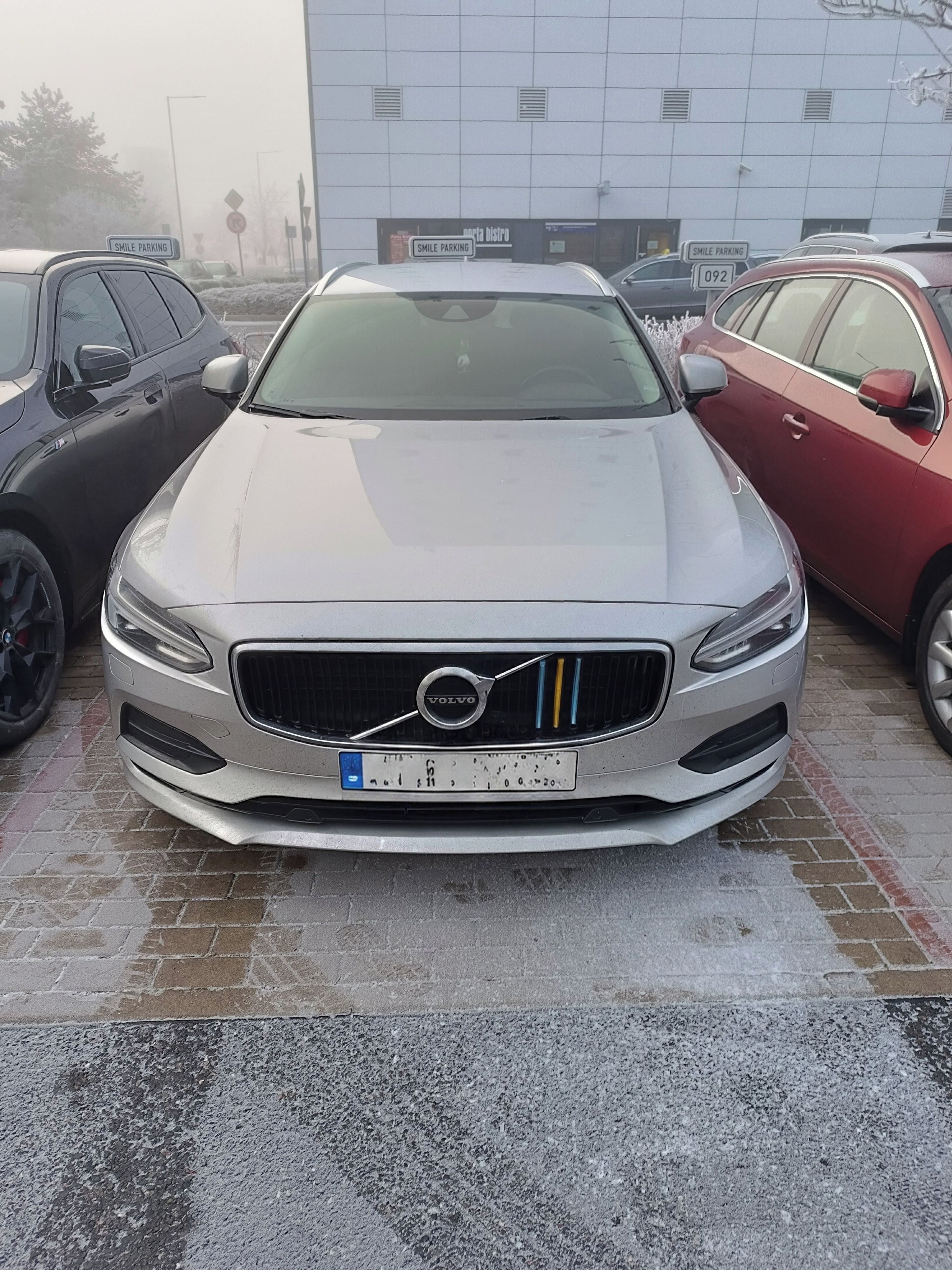 Volvo V90, Volvo V90 D4 140kW Momentum