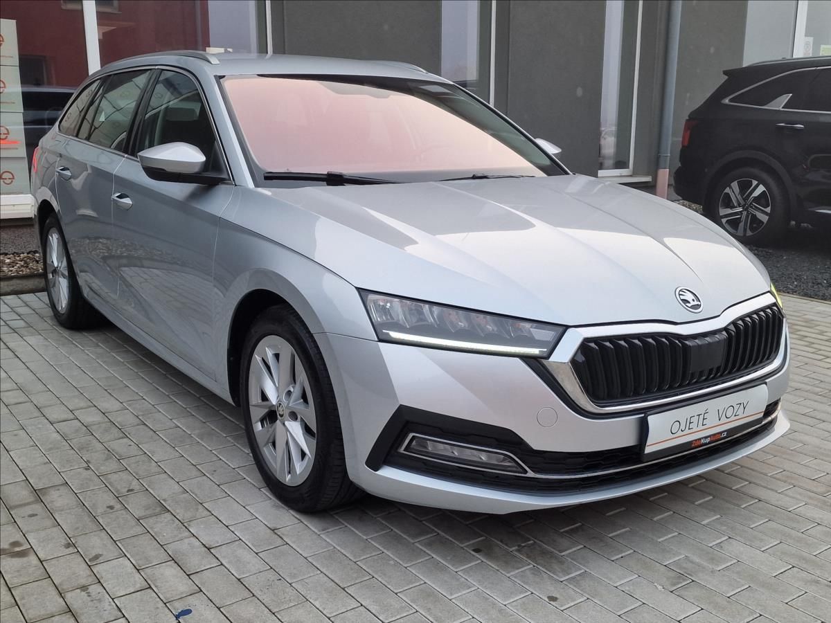 Škoda Octavia, 1.5TSI 110kW Style, ČR,1.Maj. - fotka 3