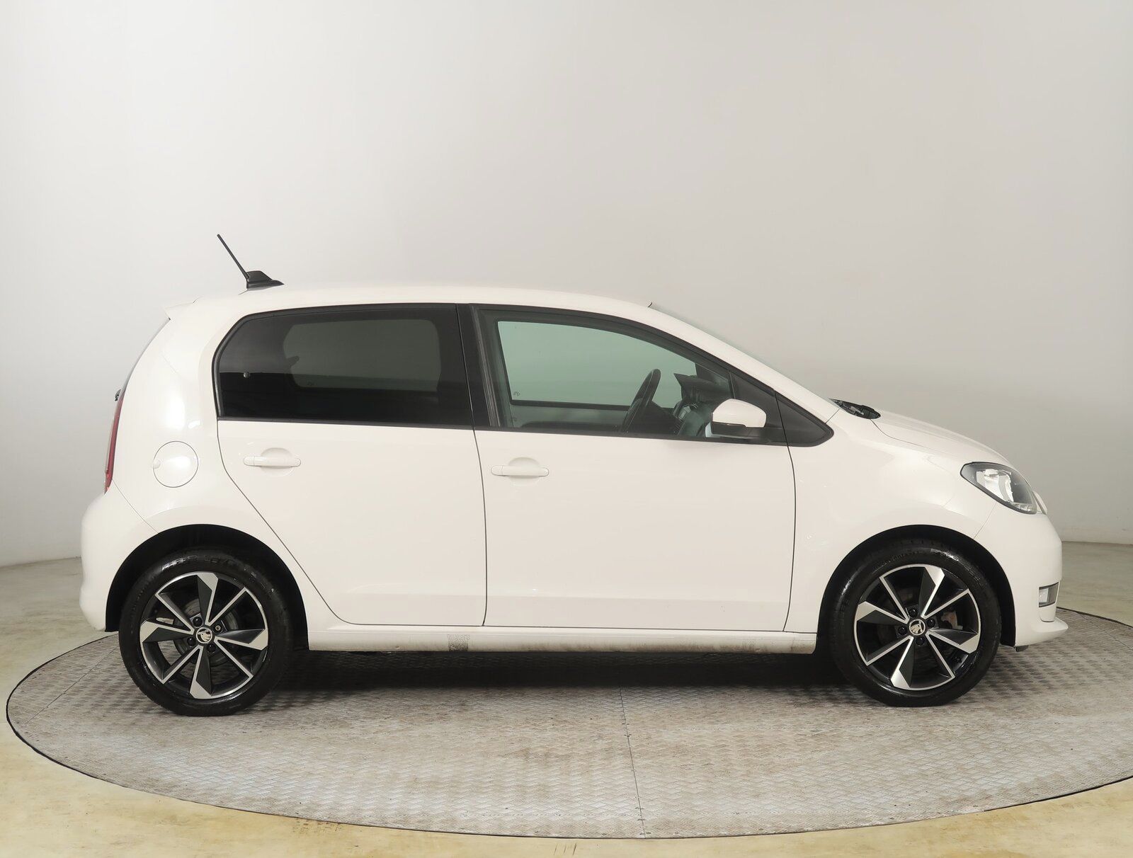 Škoda Citigo, iV, SoH 86%, Automat - fotka 6