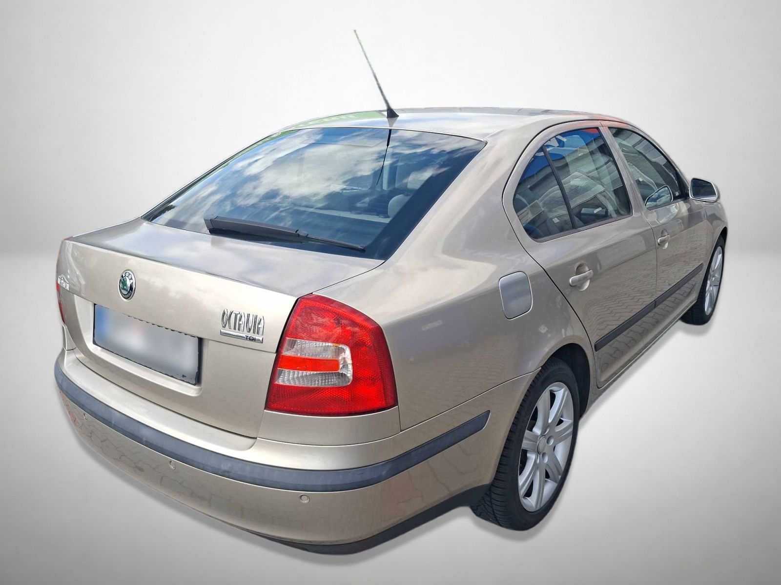 Škoda Octavia, 1.9 TDI, Automat - fotka 2