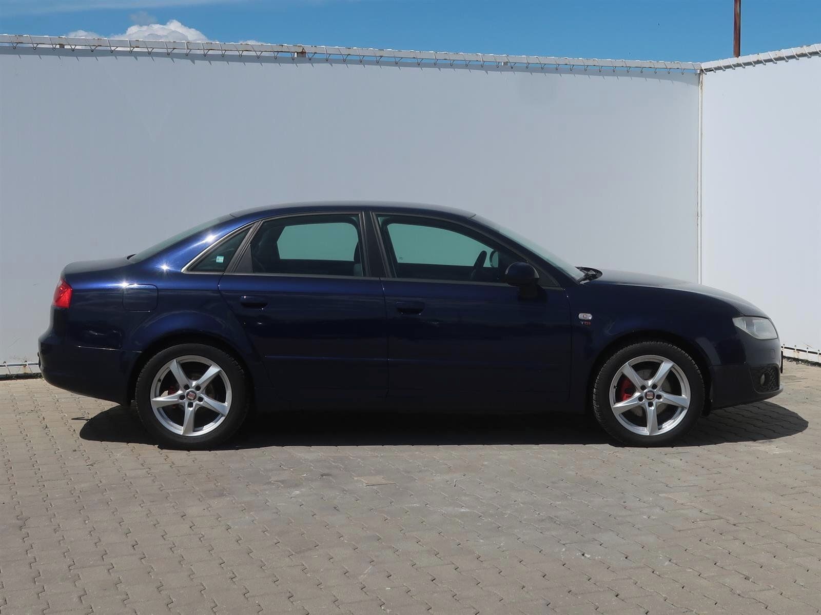 Seat Exeo, 2.0 TDI, Serv.kniha - fotka 6