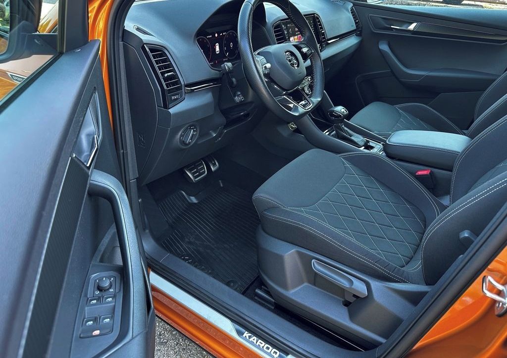 Škoda Karoq, 2.0TSI SportLine DSG 4x4 - fotka 3