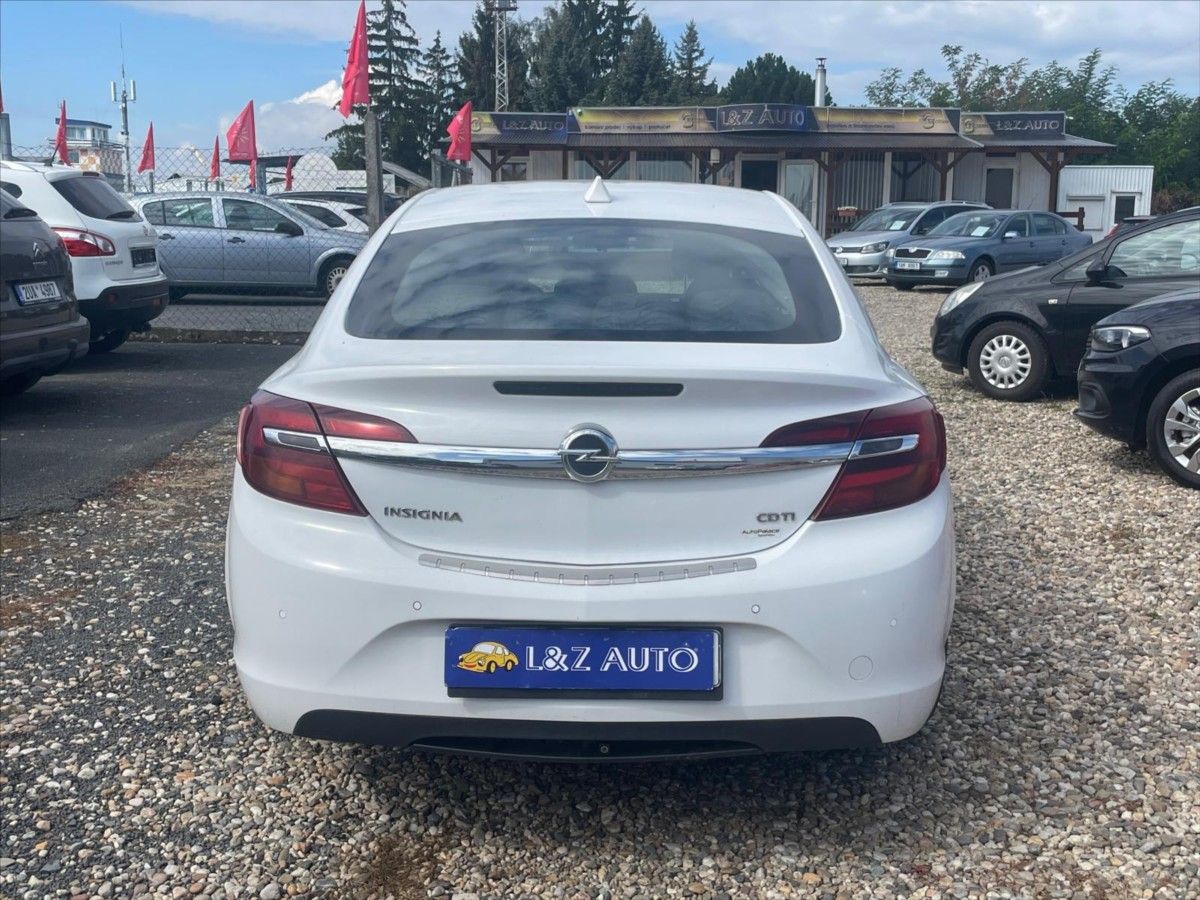 Opel Insignia, 2,0 CDTi - fotka 5