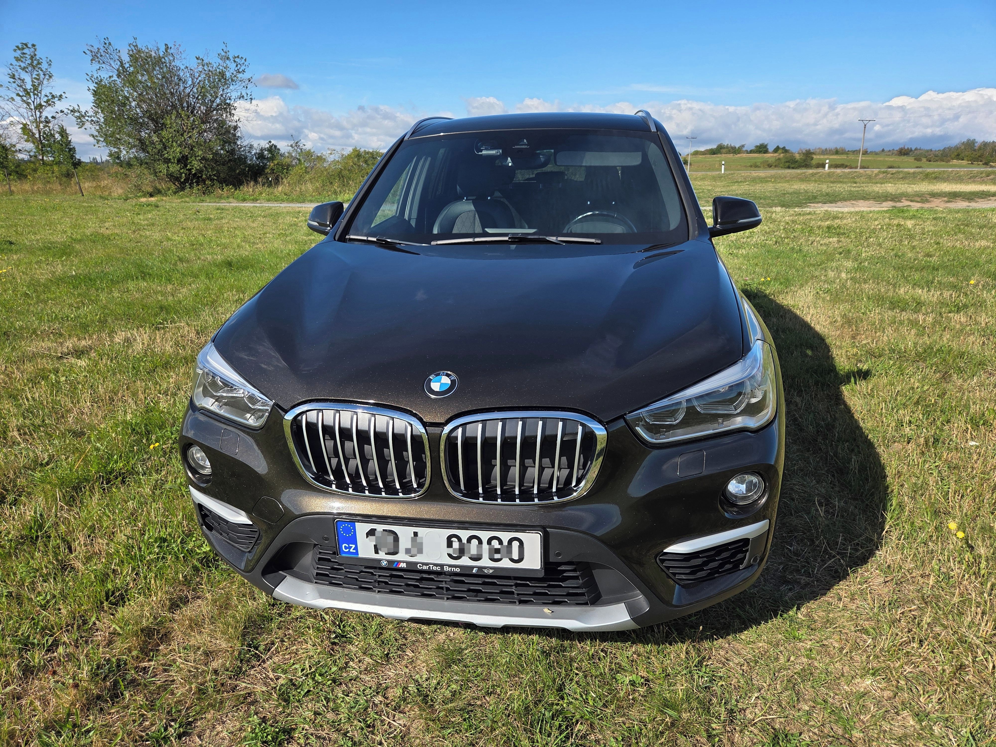 BMW X1, 2.0d 140kw xdrive TOP Stav - fotka 2