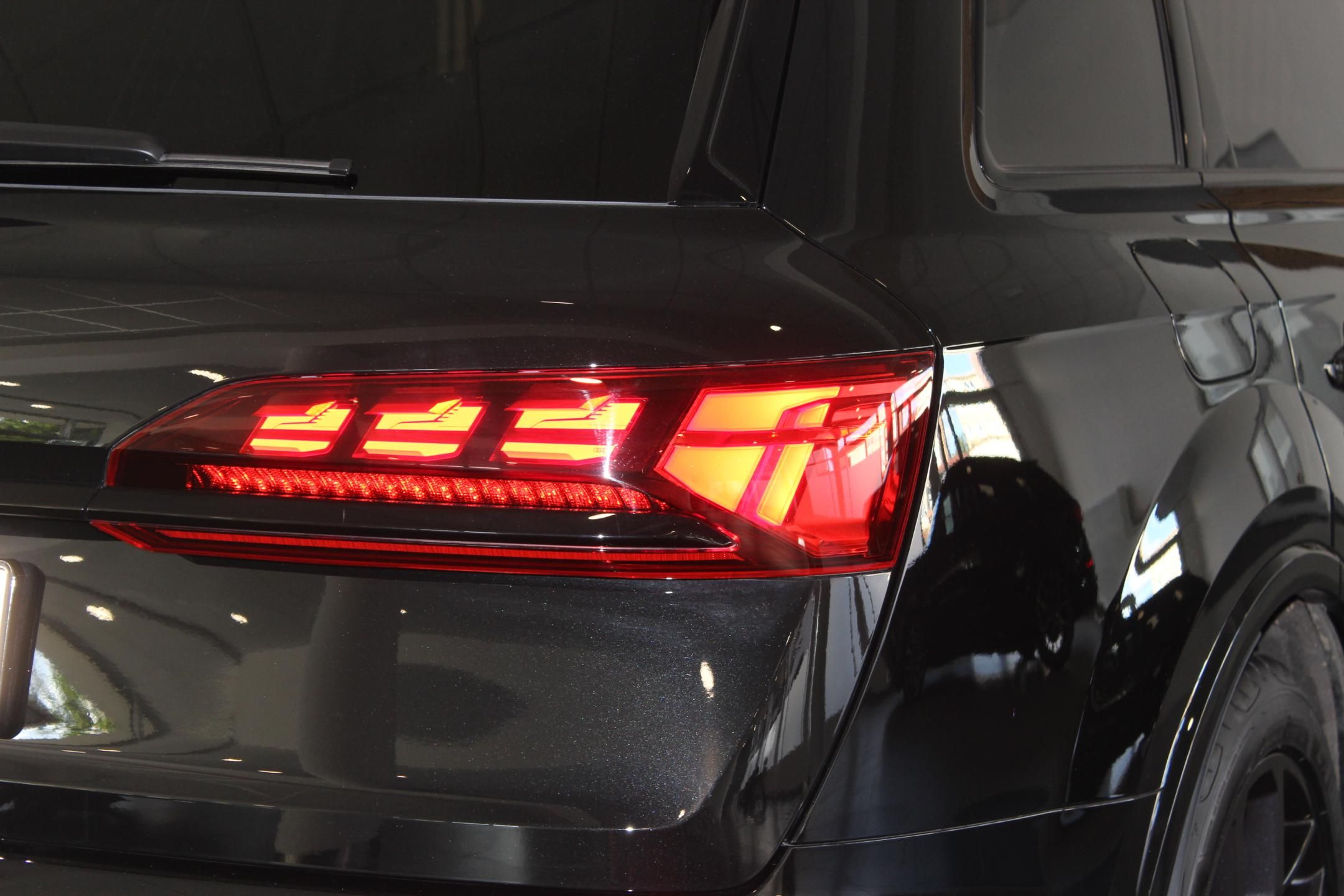Audi SQ7, Laser B&O-Adv Masáž Night-Vis. - fotka 3