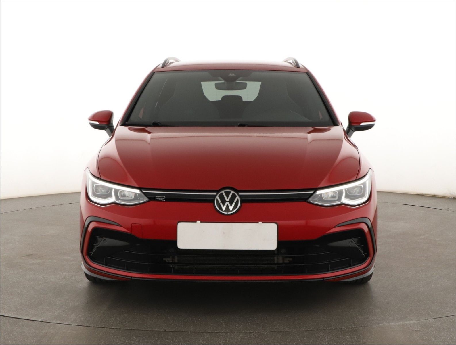 Volkswagen Golf, 1.5 eTSI, R-Line, ČR,1.maj - fotka 2